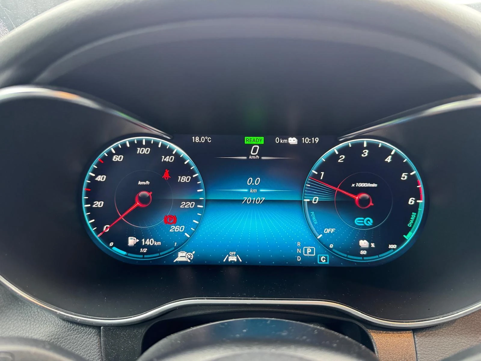 Mercedes-Benz-GLC-image-18