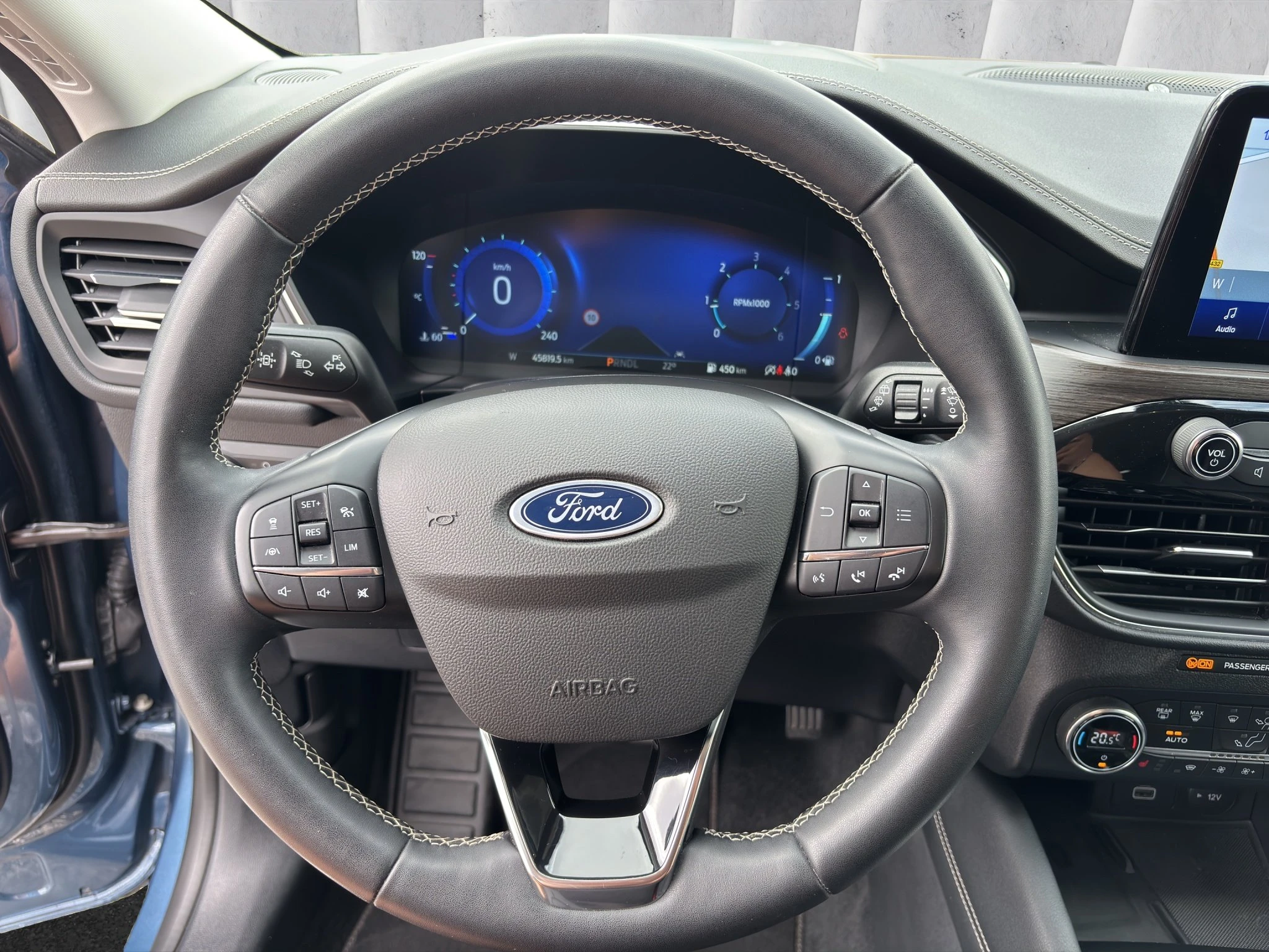 Ford-Kuga-image-12