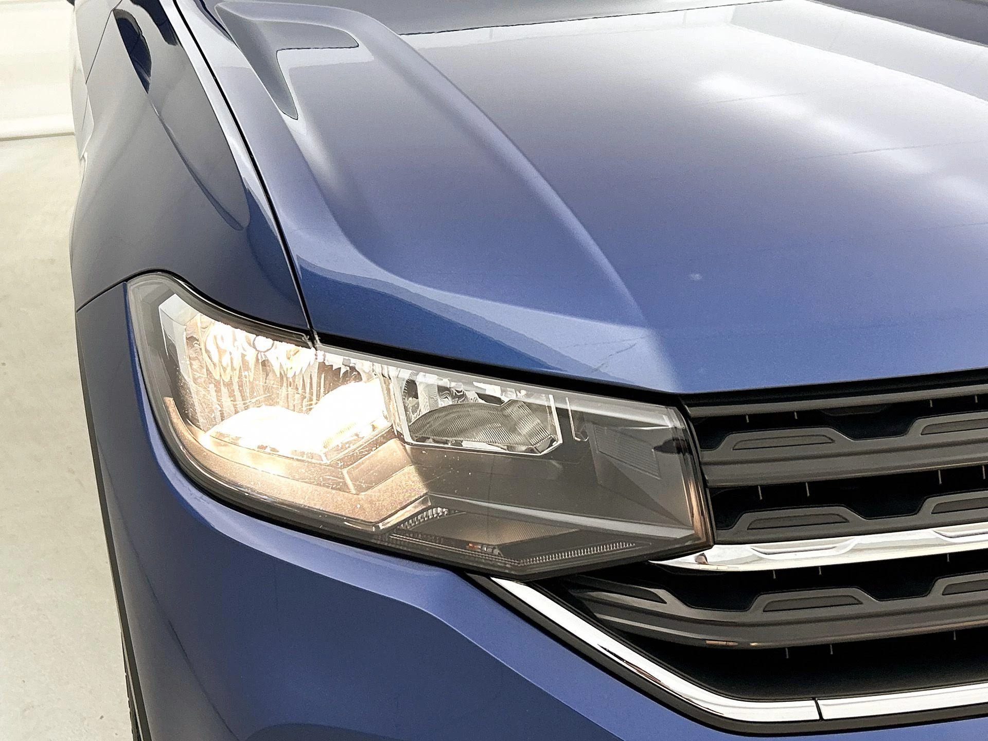 Volkswagen-T-Cross-image-12