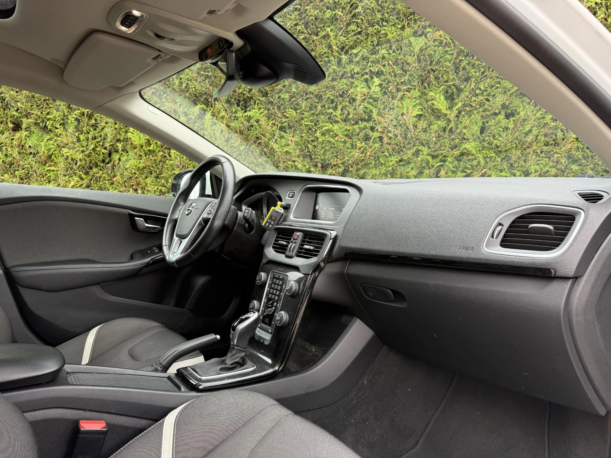 Volvo-V40-image-11