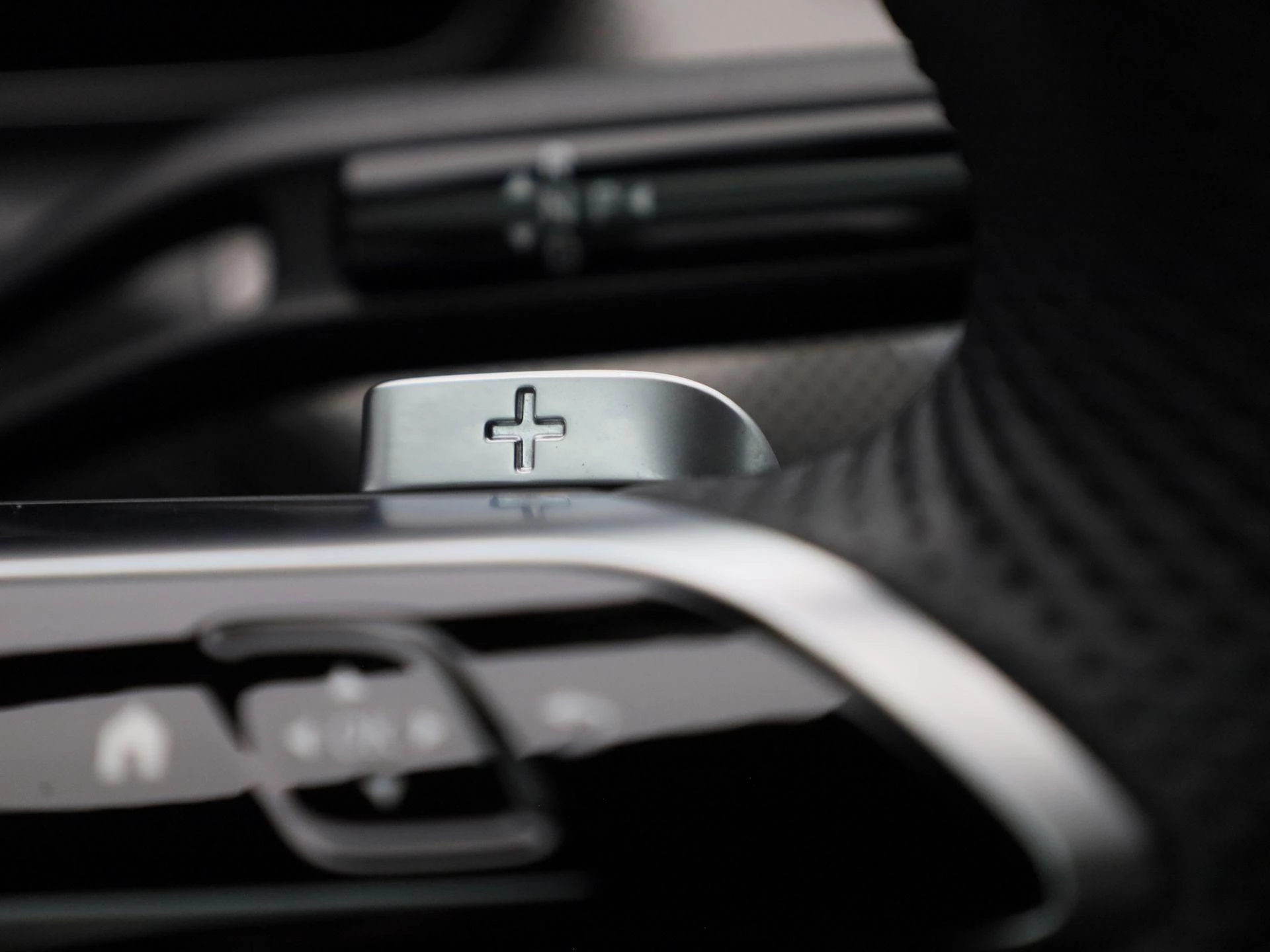 Mercedes-Benz-C-Klasse-image-23