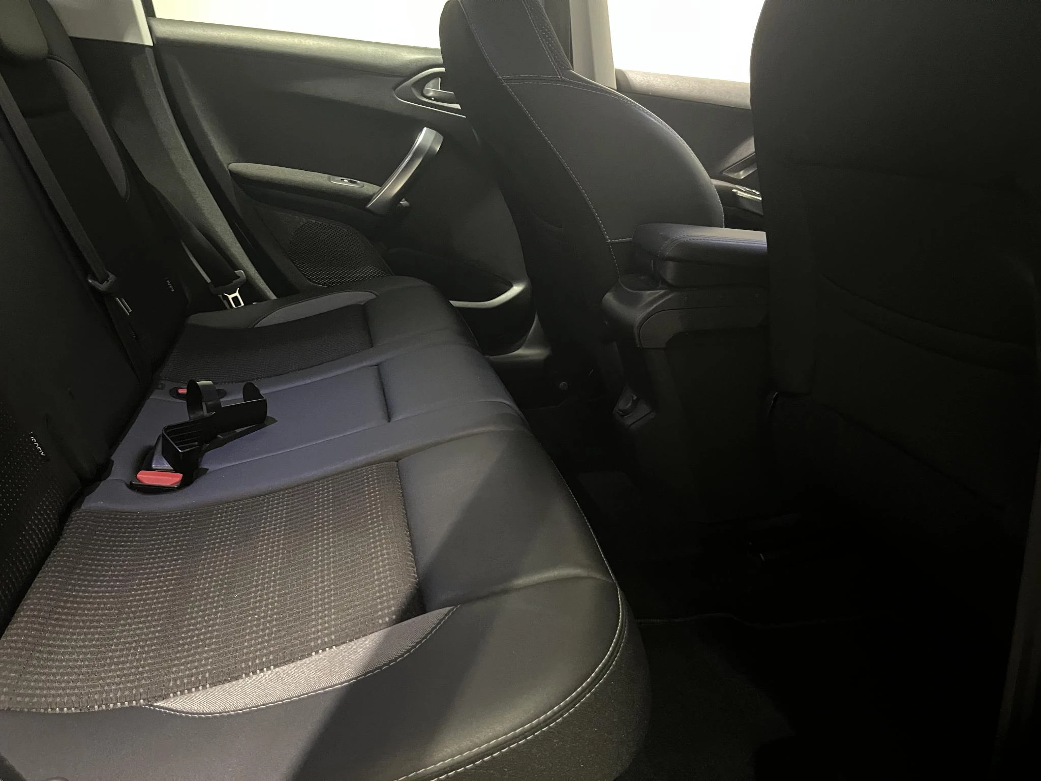 Peugeot-2008-image-15