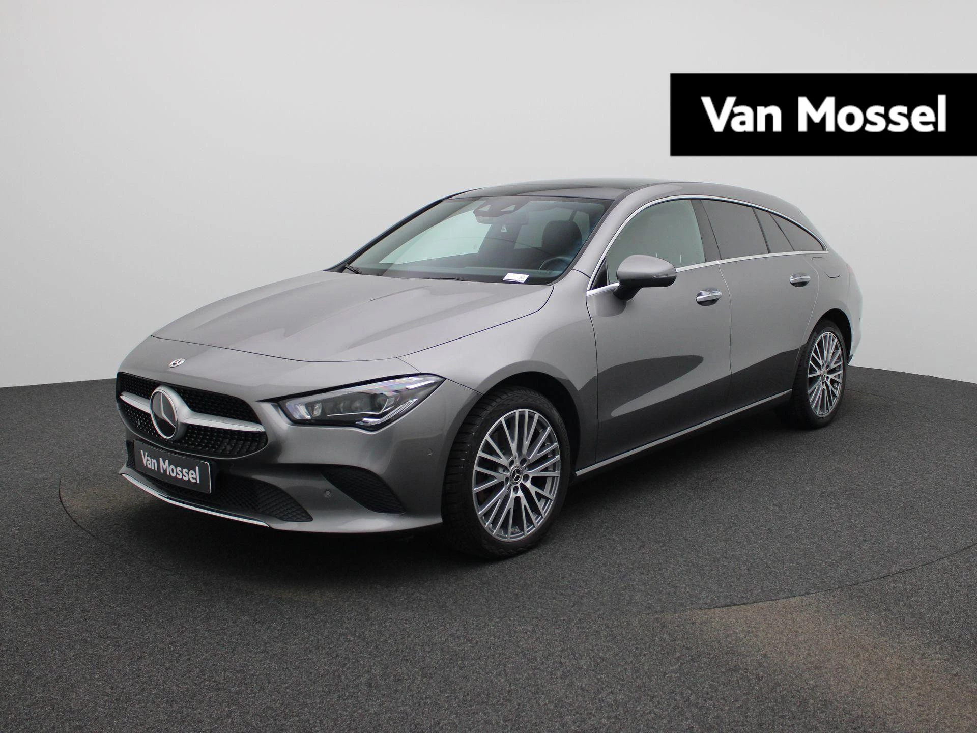 Mercedes-Benz-CLA-image-0