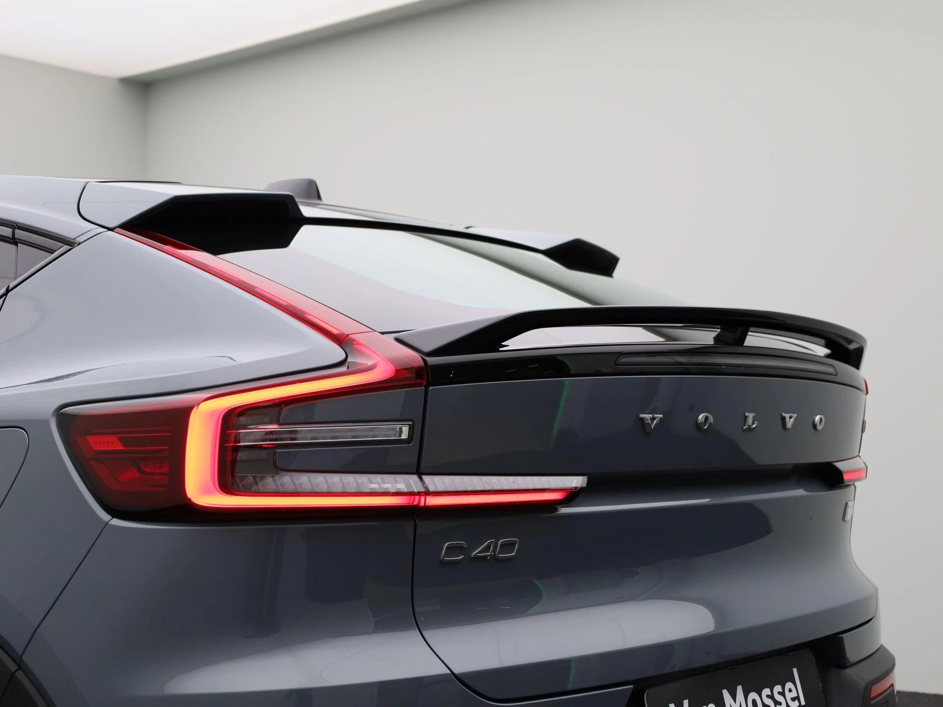 Volvo-C40-image-38