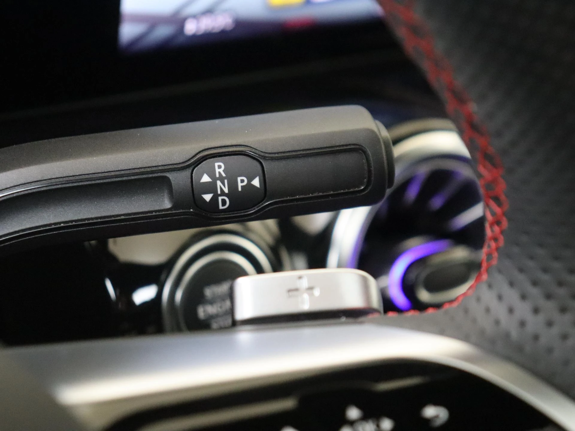 Mercedes-Benz-GLA-image-14