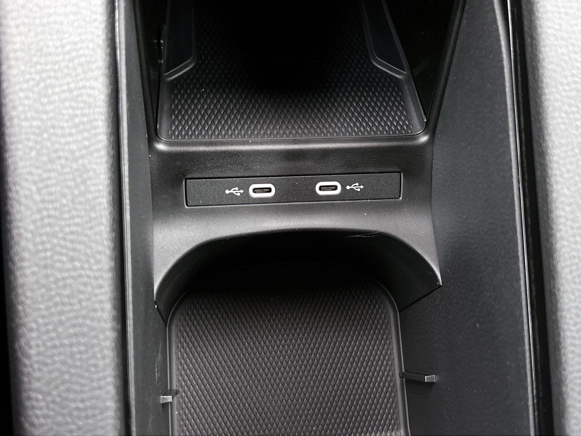 Volkswagen-ID.4-image-31