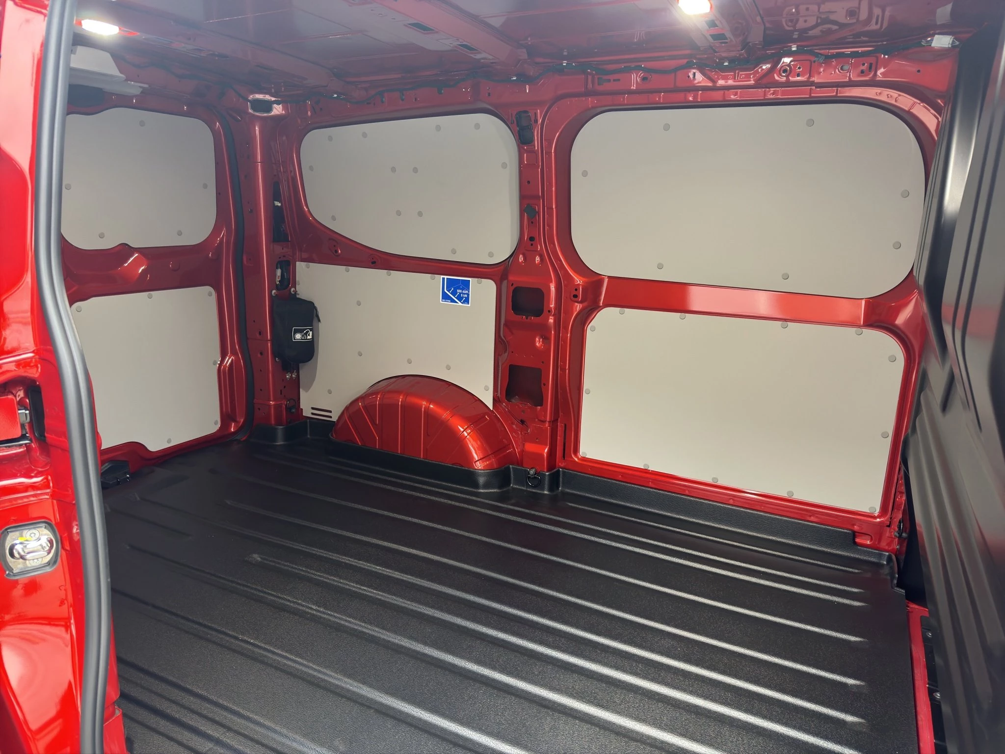 Ford Transit Custom Kastenwagen Sport 320 L1 2.0 l EcoBlue. 8-Gang-Automatik. AWD