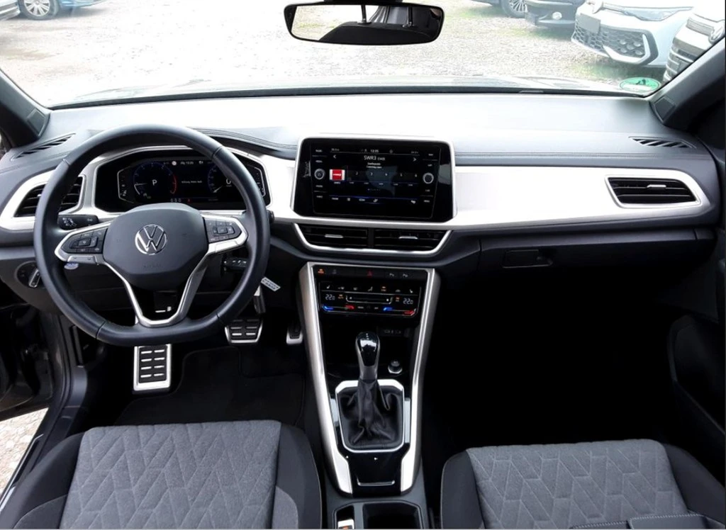 Volkswagen-T-Roc-image-4