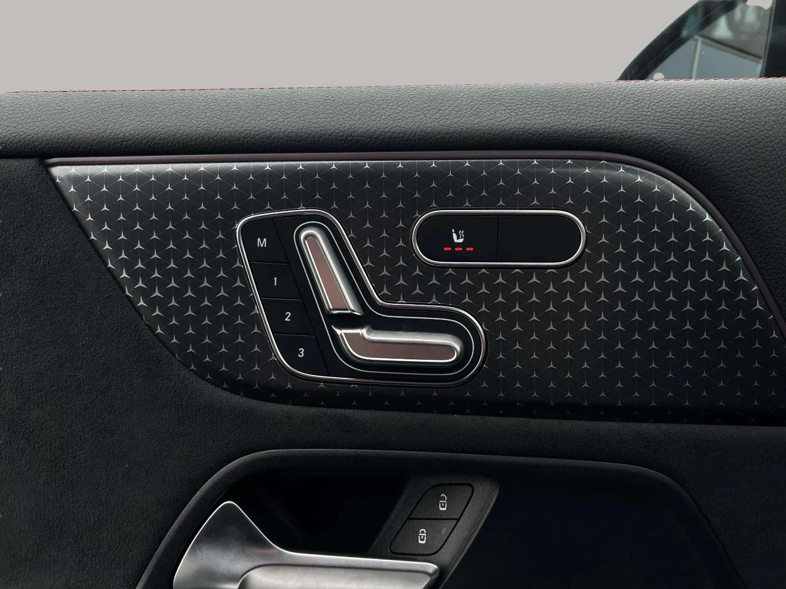 Mercedes-Benz-EQA-image-10