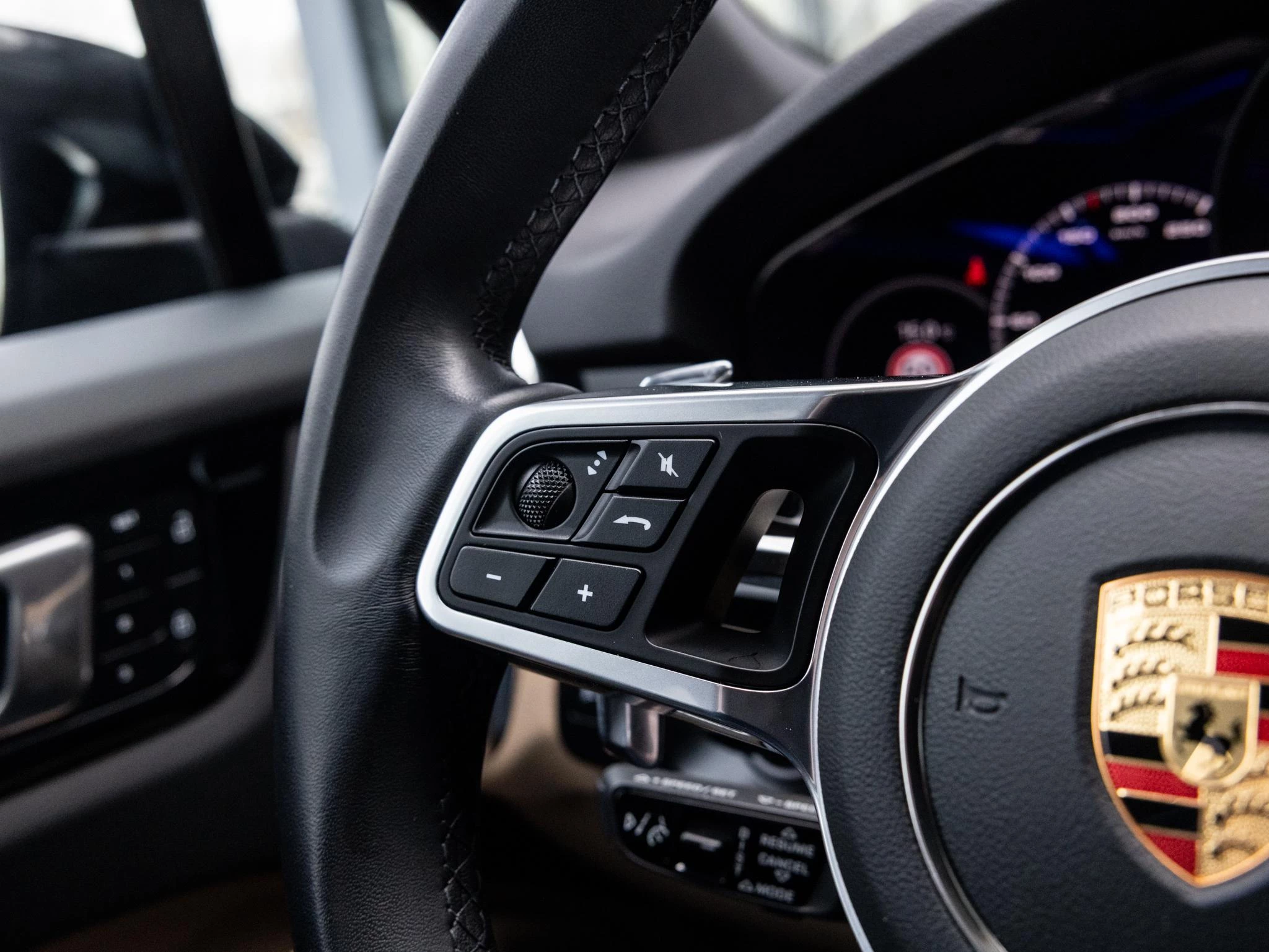 Porsche Cayenne 3.0 E-Hybrid Platinum Edition