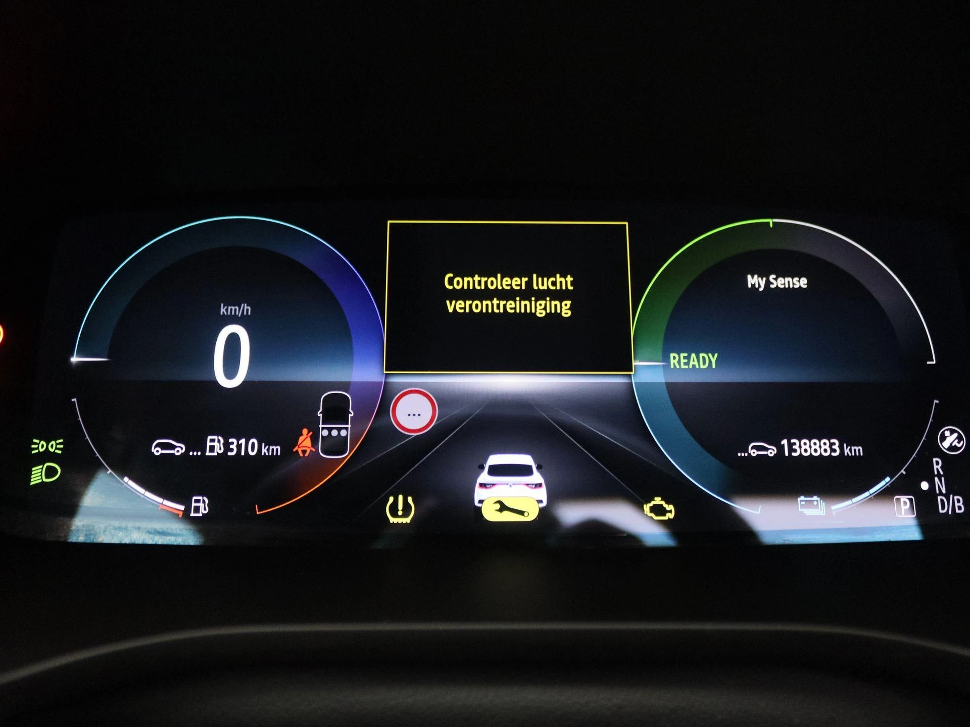 Renault-Arkana-image-7