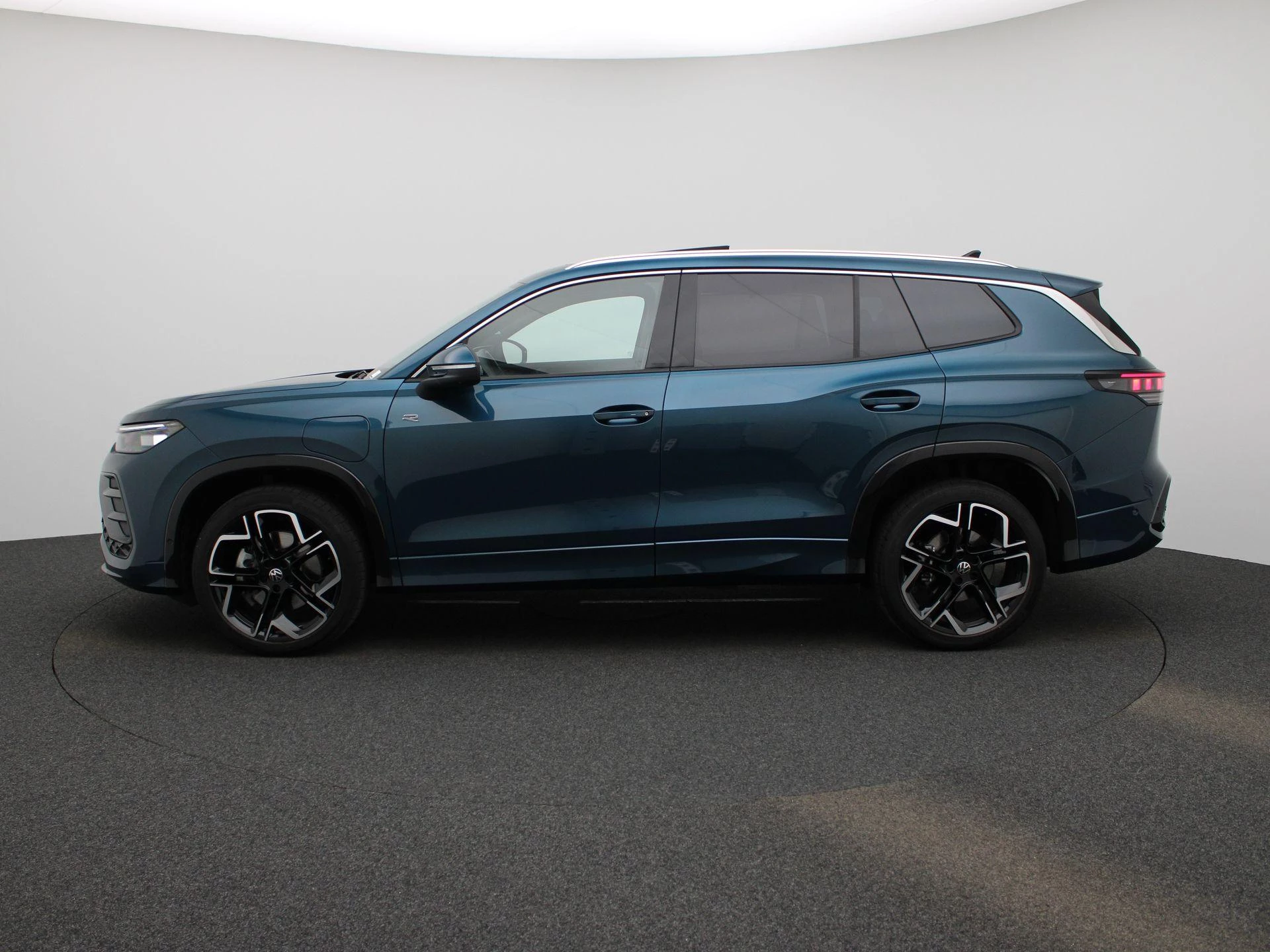 Volkswagen-Tayron-image-3