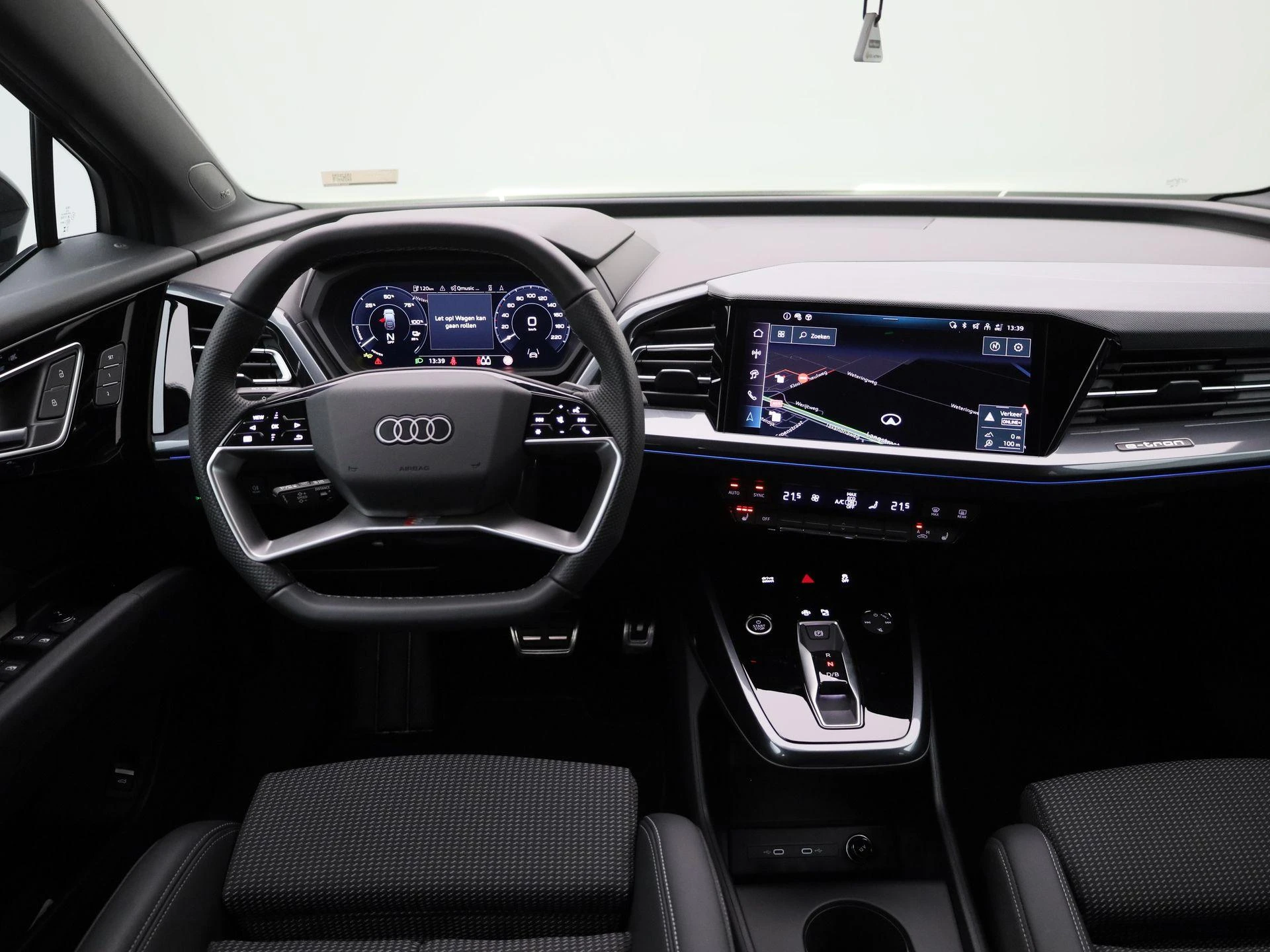 Audi-Q4 Sportback e-tron-image-6