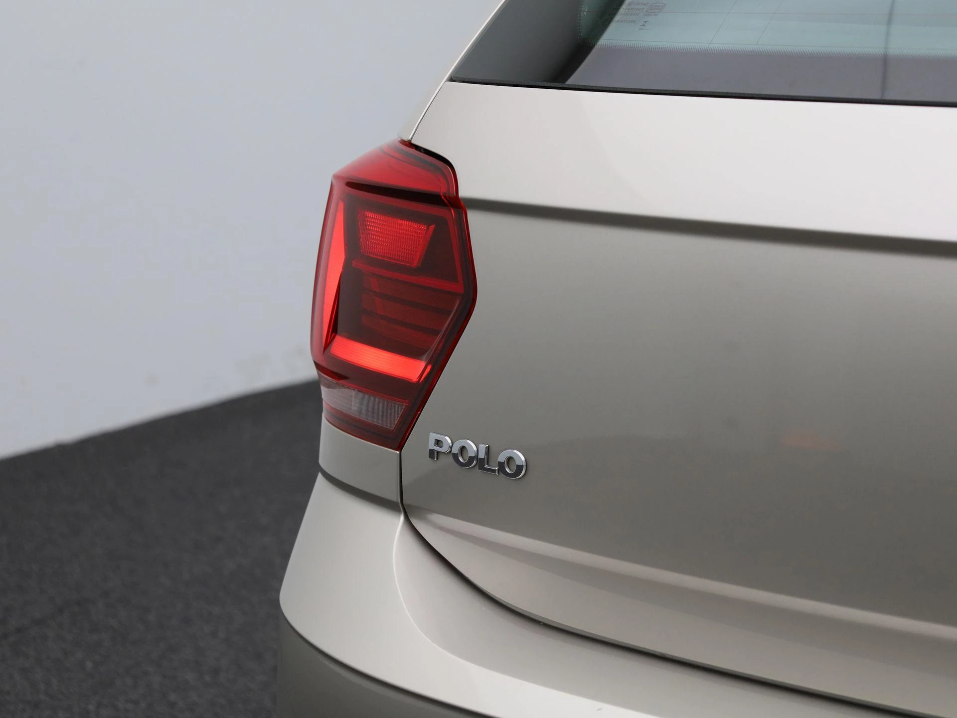 Volkswagen-Polo-image-32