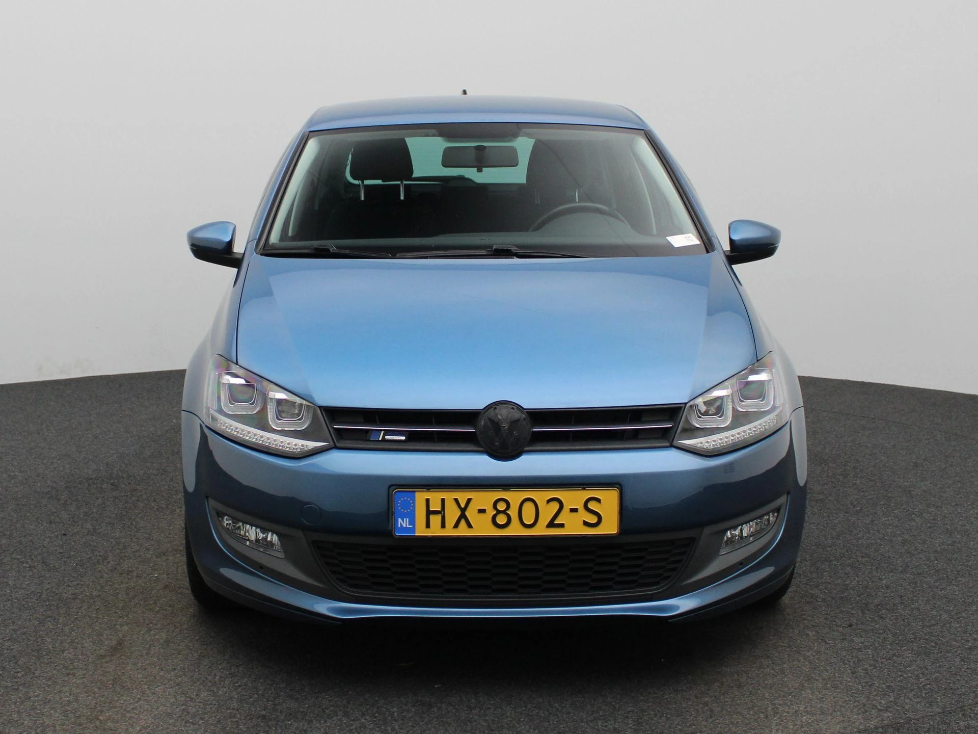 Volkswagen-Polo-image-2