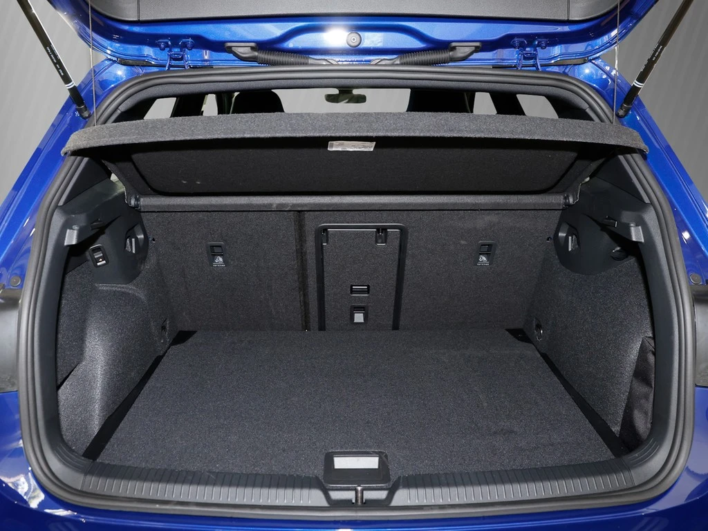 Volkswagen-Golf-image-5