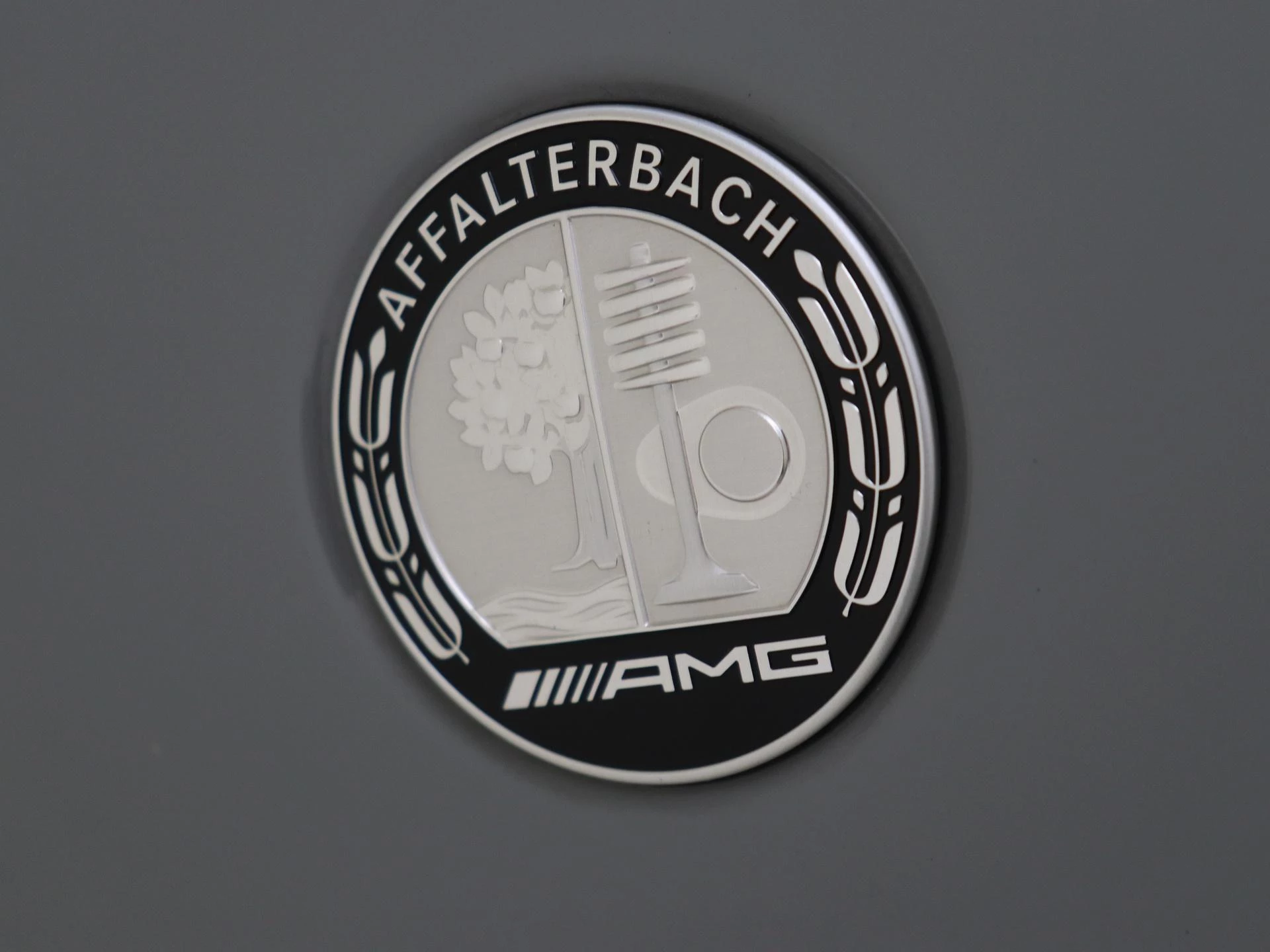Mercedes-Benz-EQE-image-34