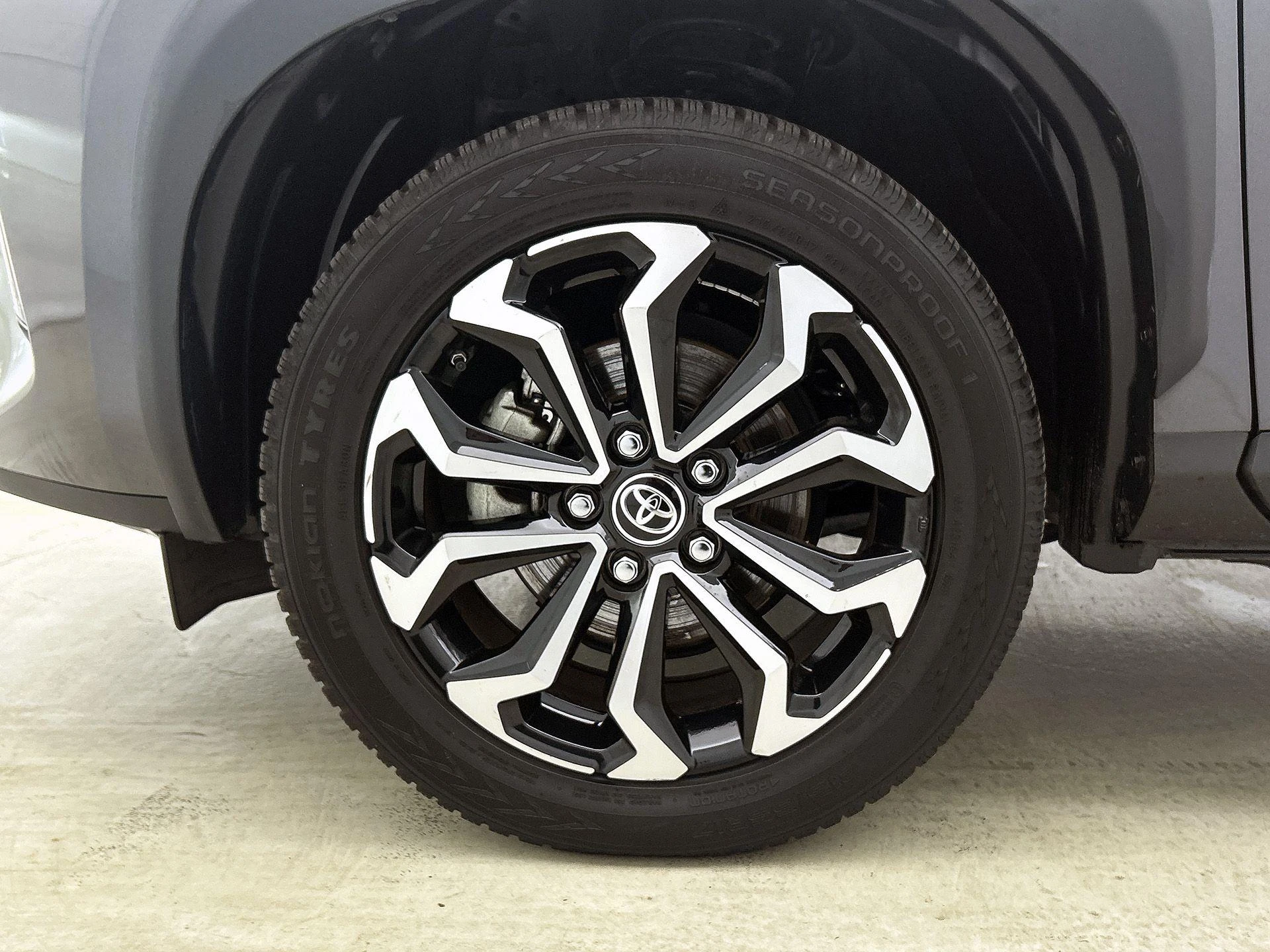 Toyota-Yaris Cross-image-37