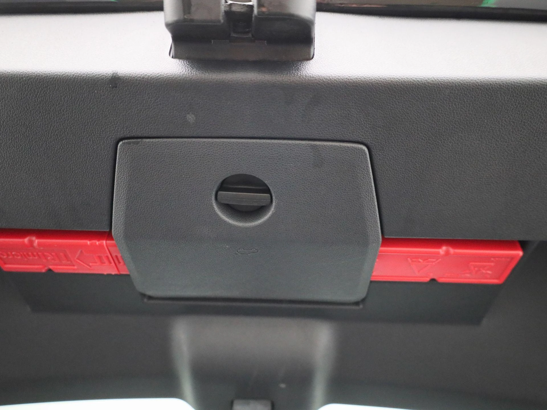 Volkswagen-Polo-image-11