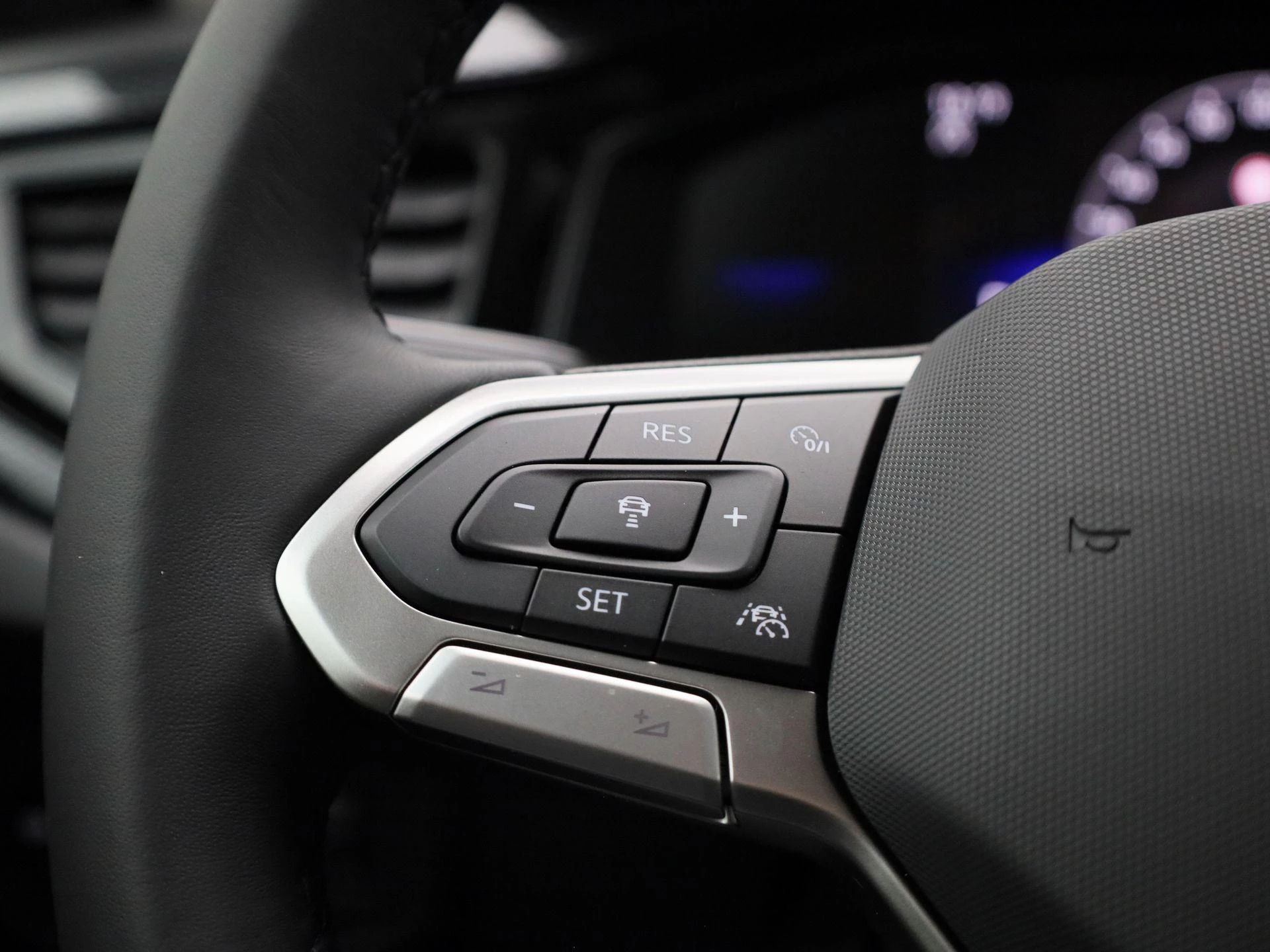 Volkswagen-Taigo-image-21