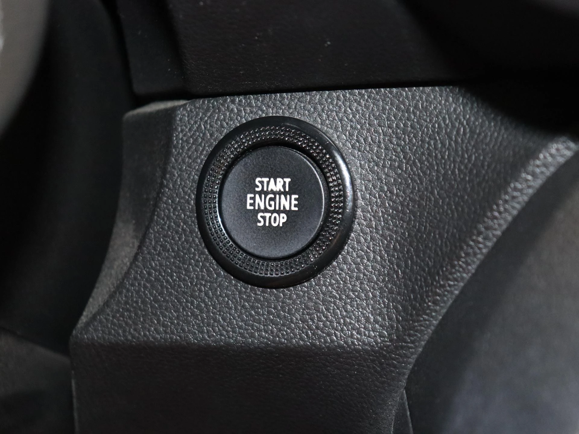 Dacia-Sandero Stepway-image-19