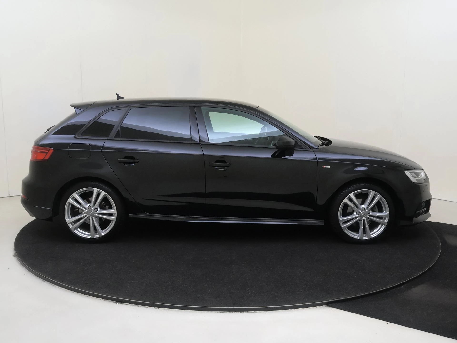 Audi-A3-image-8