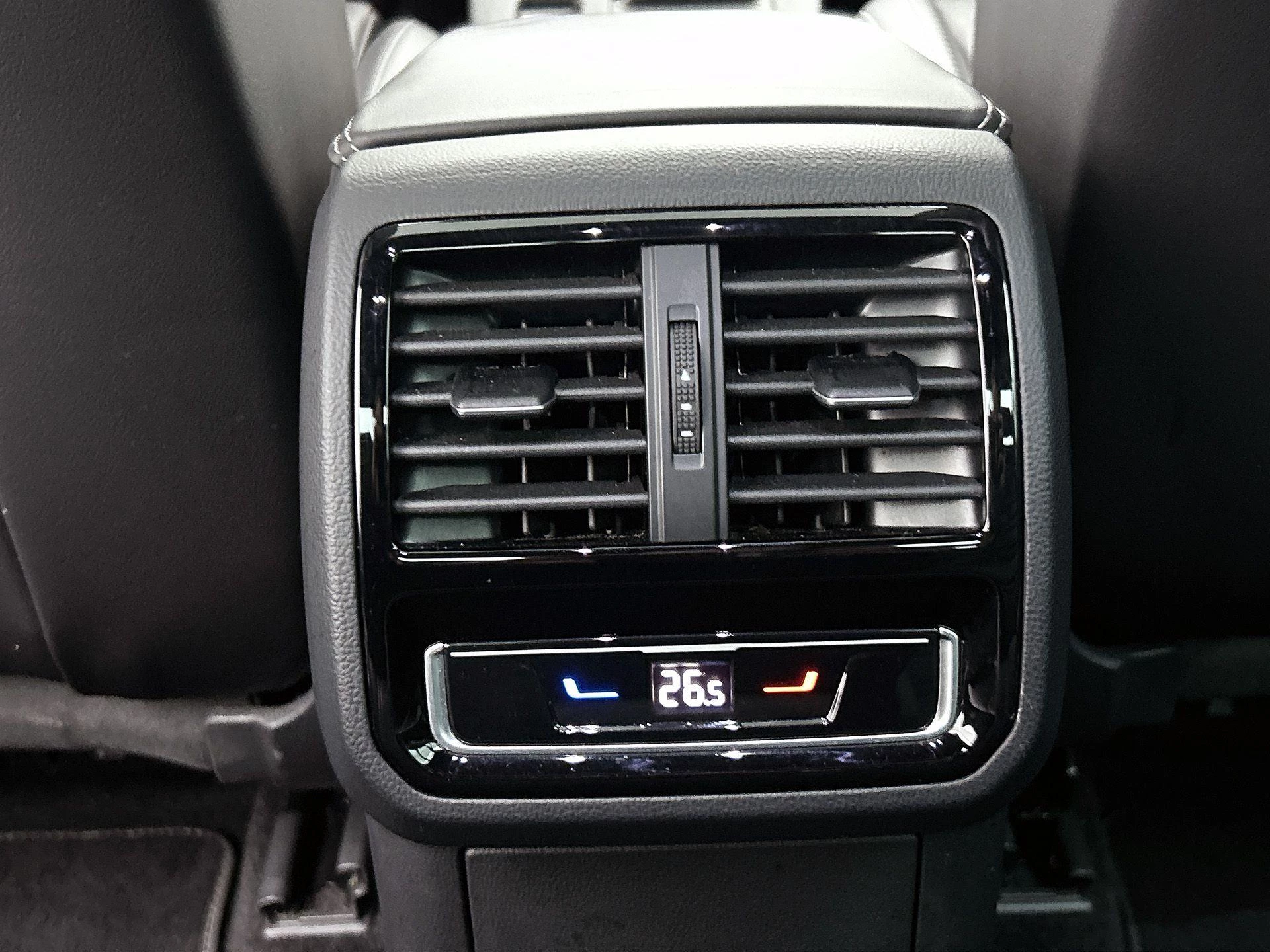 Volkswagen-Passat-image-20