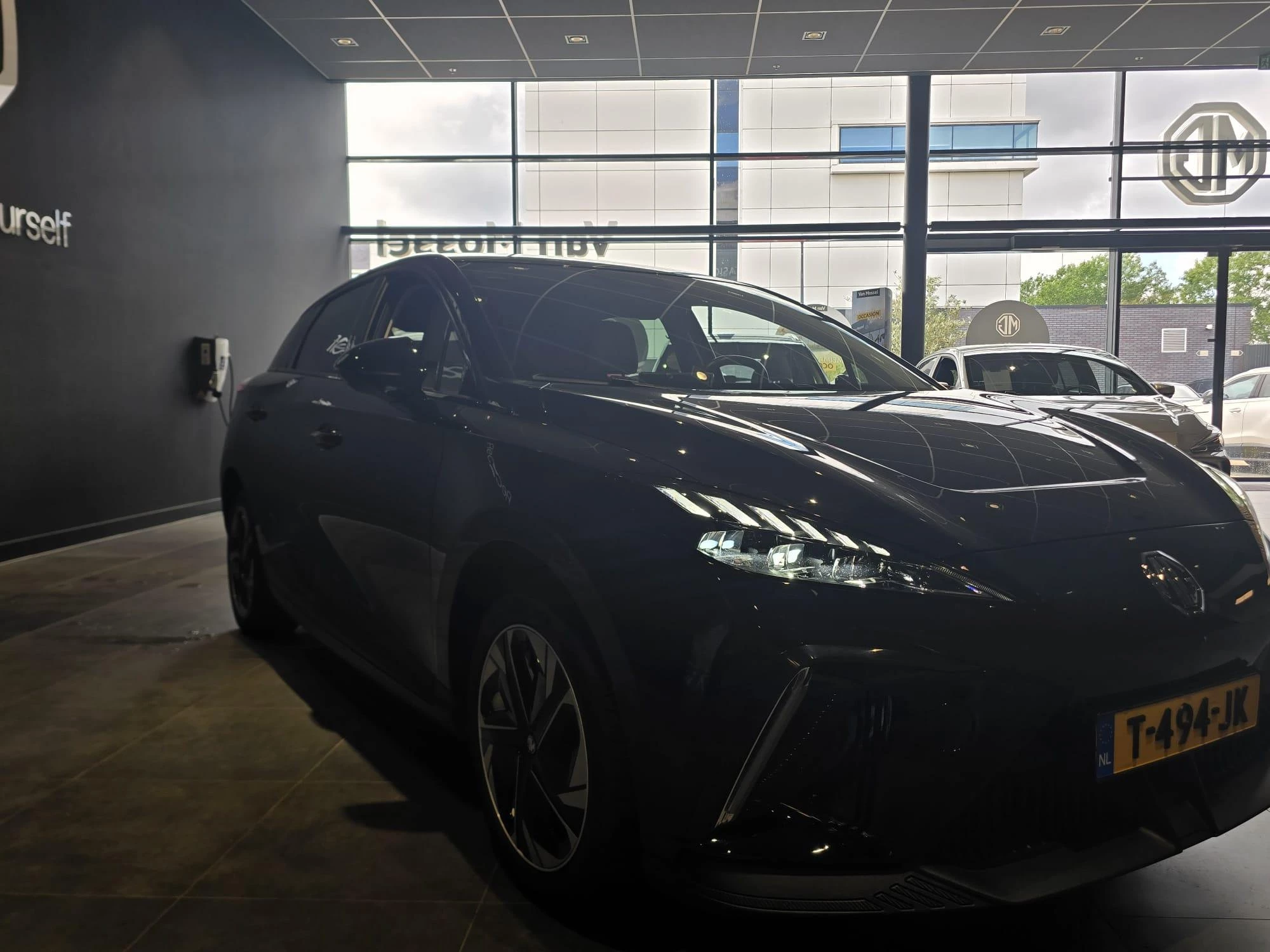 MG MG4 Luxury Long Range 64 kWh