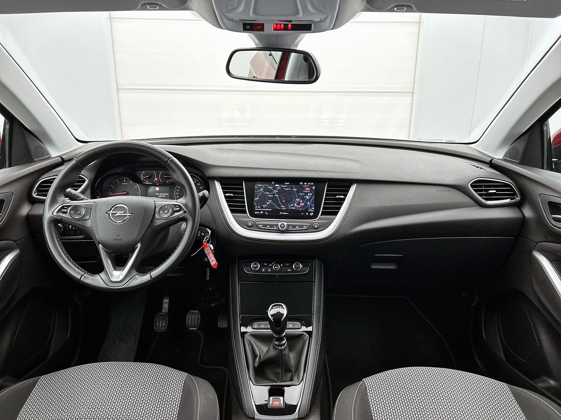 Opel-Grandland X-image-19