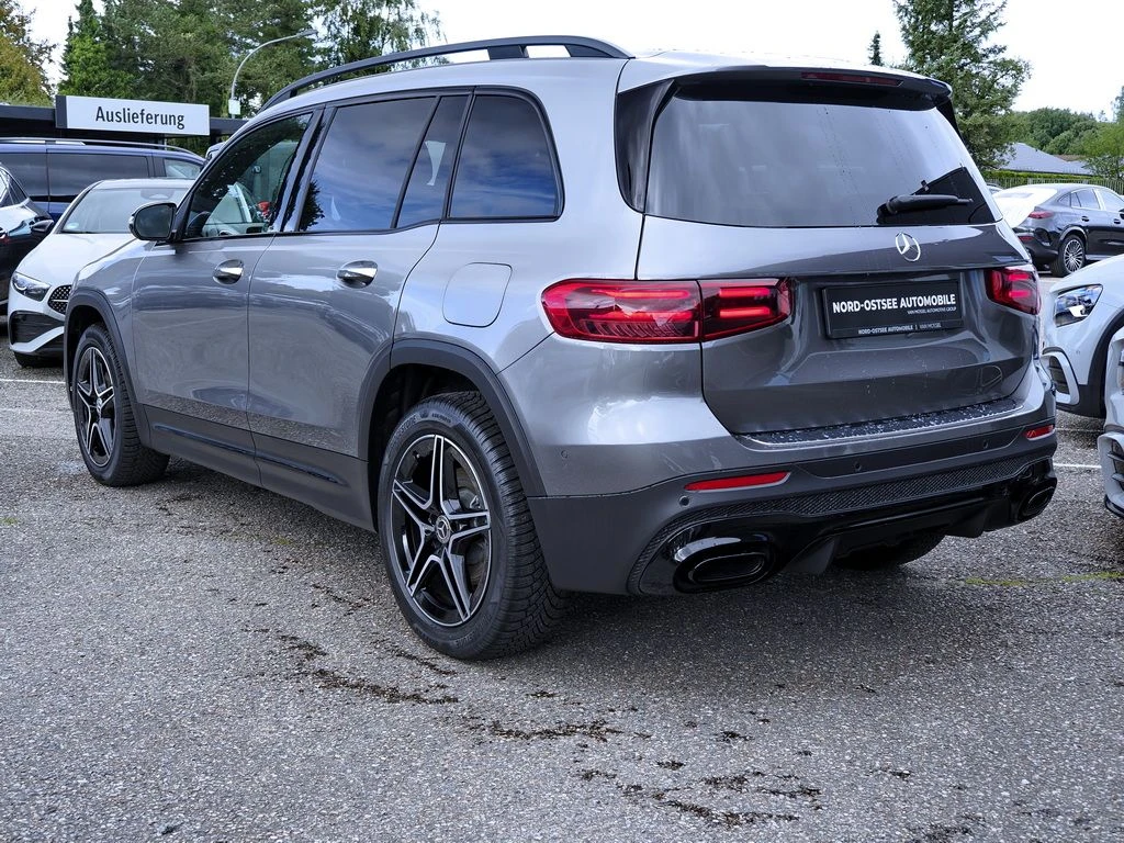 Mercedes-Benz-GLB 200 d-image-5