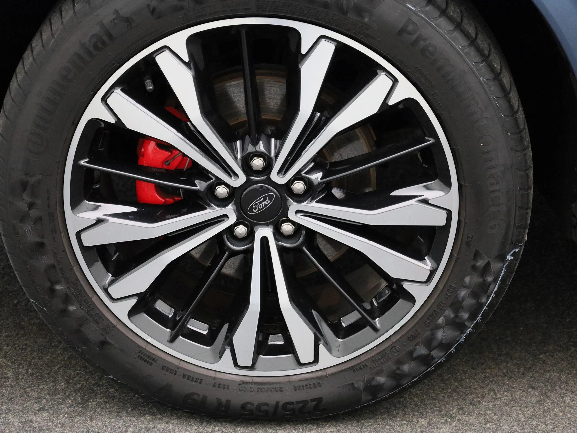 Ford-Kuga-image-13