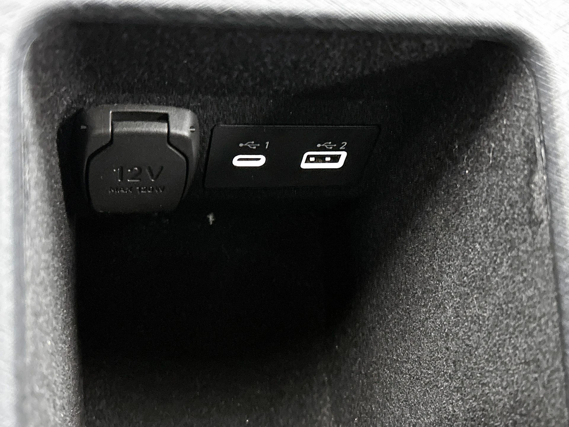 Lynk & Co-01-image-34