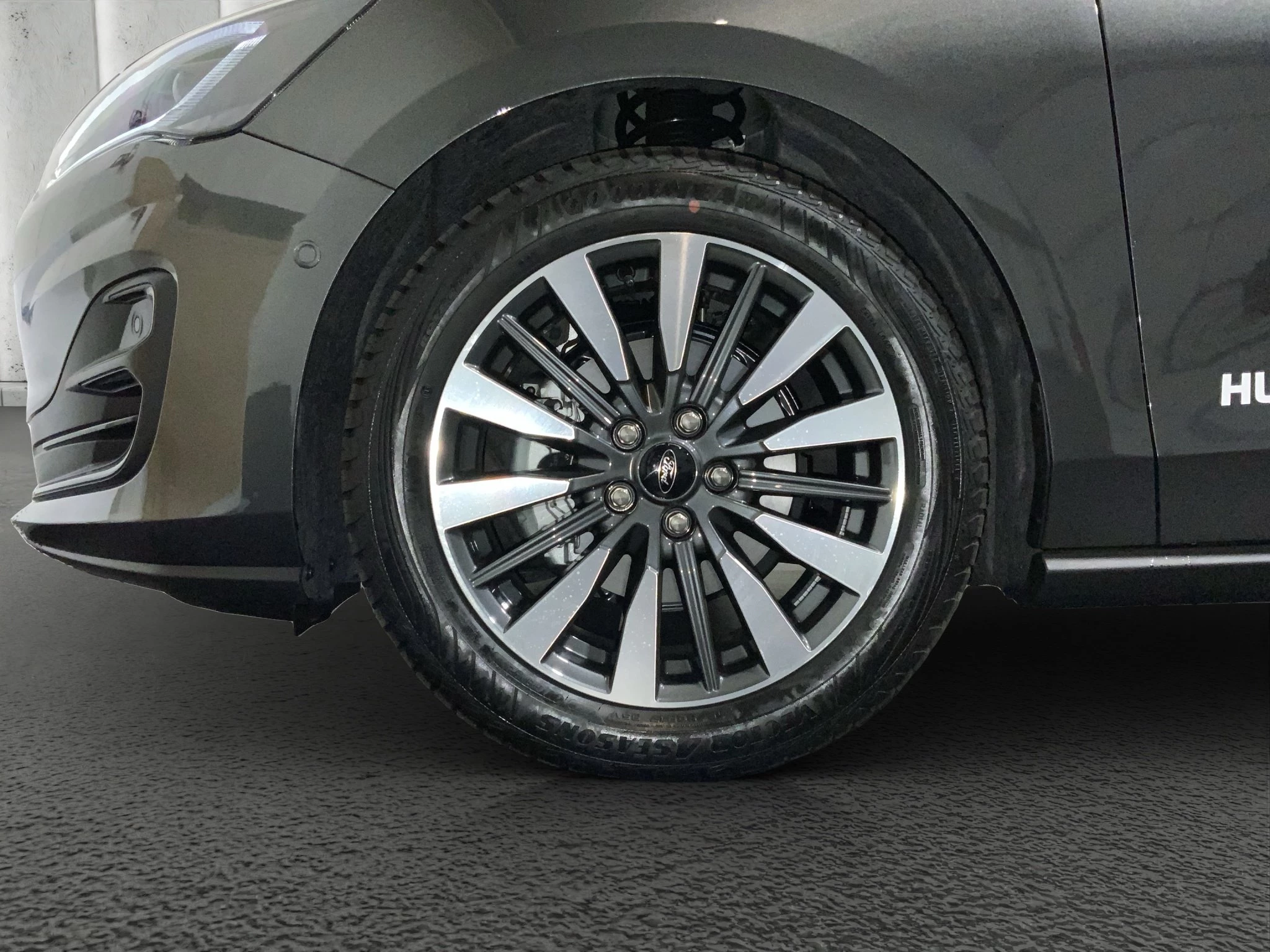 Ford Focus Titanium X Lim. 1.0 EcoBoost Hybrid 114kW(155PS) Aut. Panor.-Dach