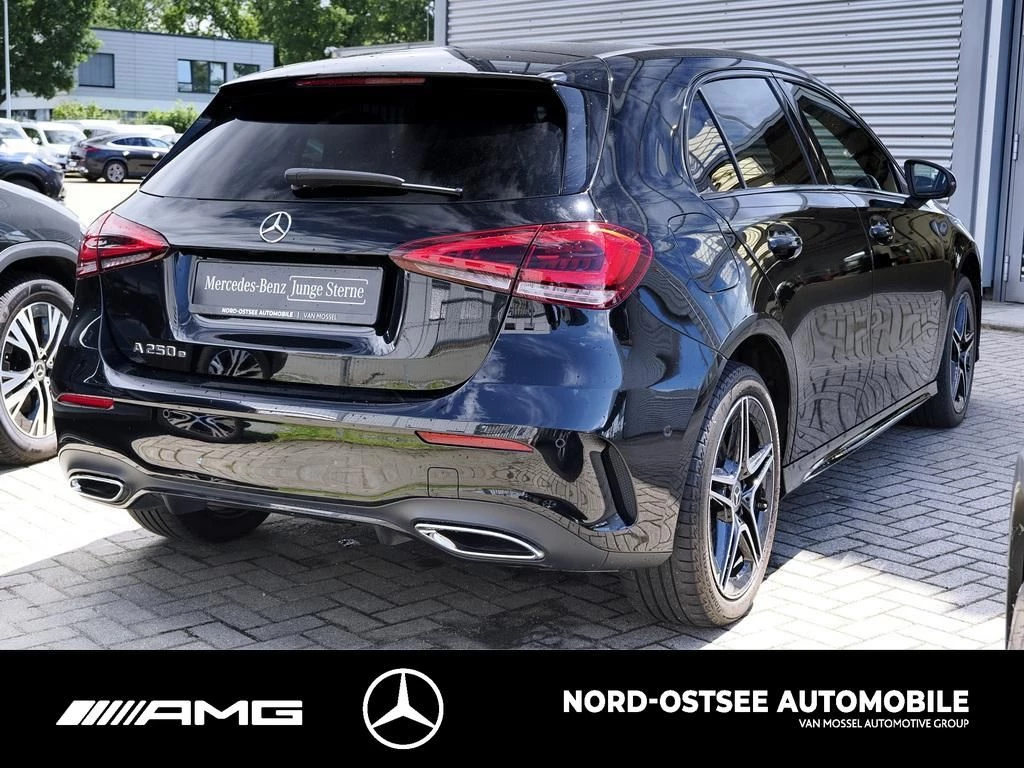 Mercedes-Benz A-Klasse 250 e AMG NAVI KAMERA NIGHT TEMPOMAT LED AMG Line
