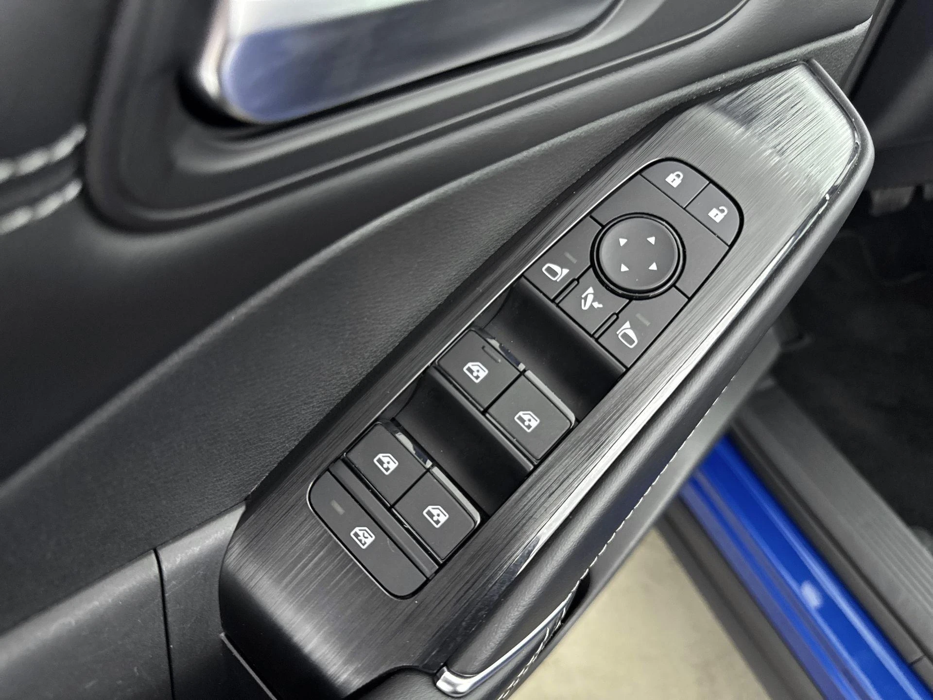 Nissan-QASHQAI-image-12