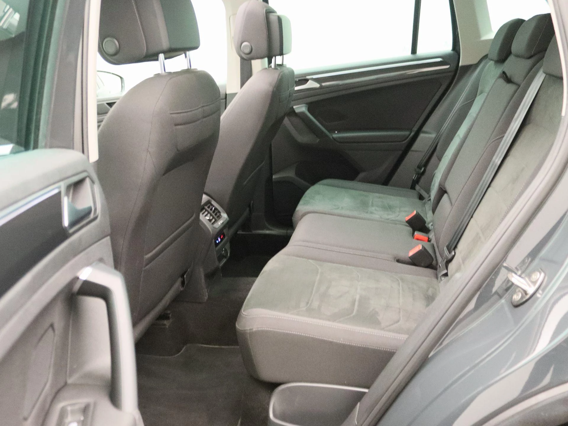 Volkswagen Tiguan 1.4 TSI eHybrid Elegance