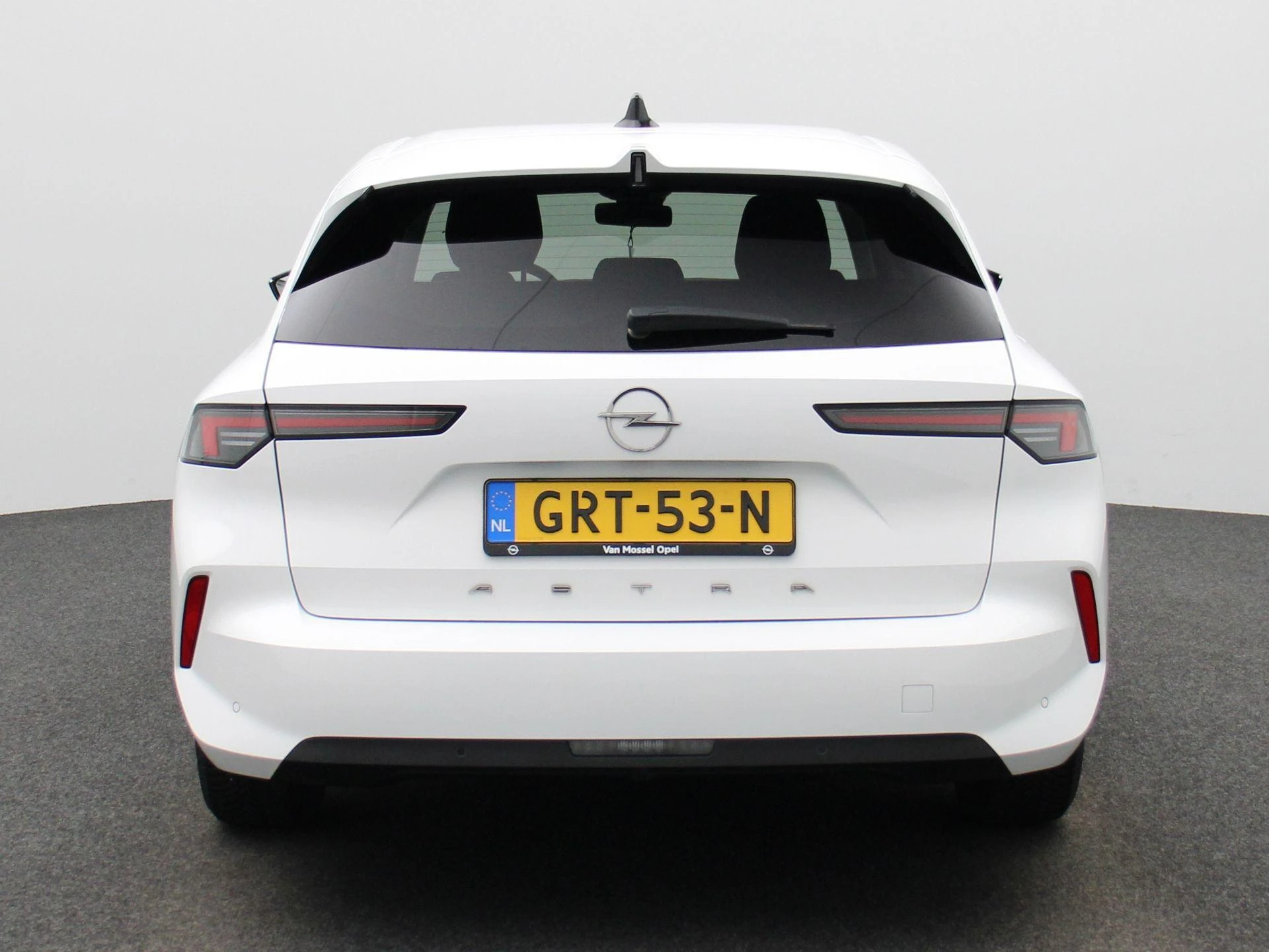 Opel-Astra-image-4