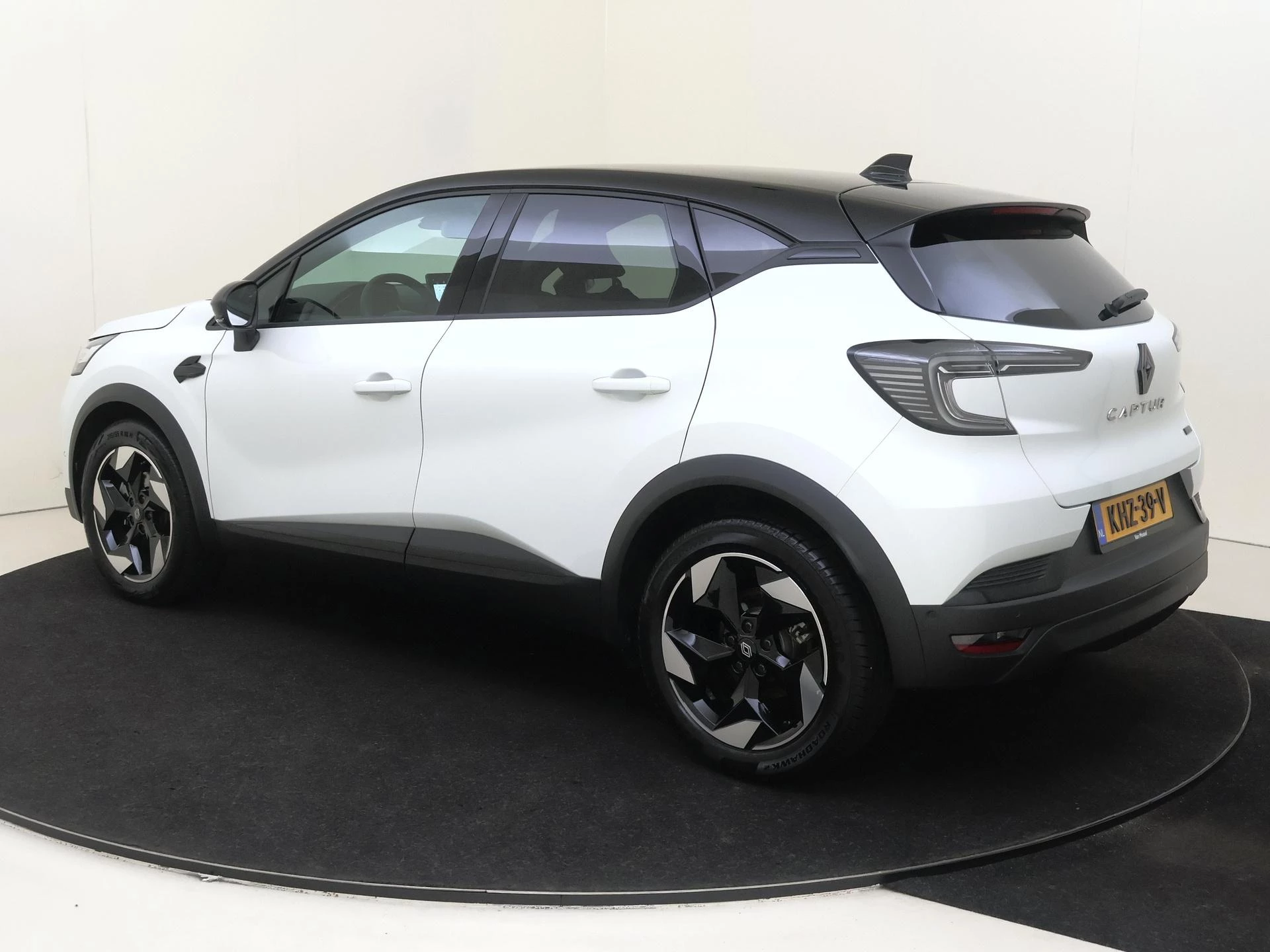 Renault Captur 1.8 E-Tech full hybrid 160 techno