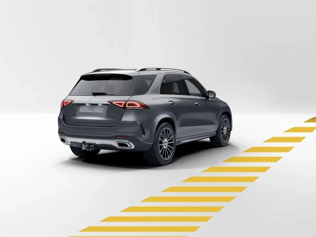Mercedes-Benz-GLE 400 d-image-5