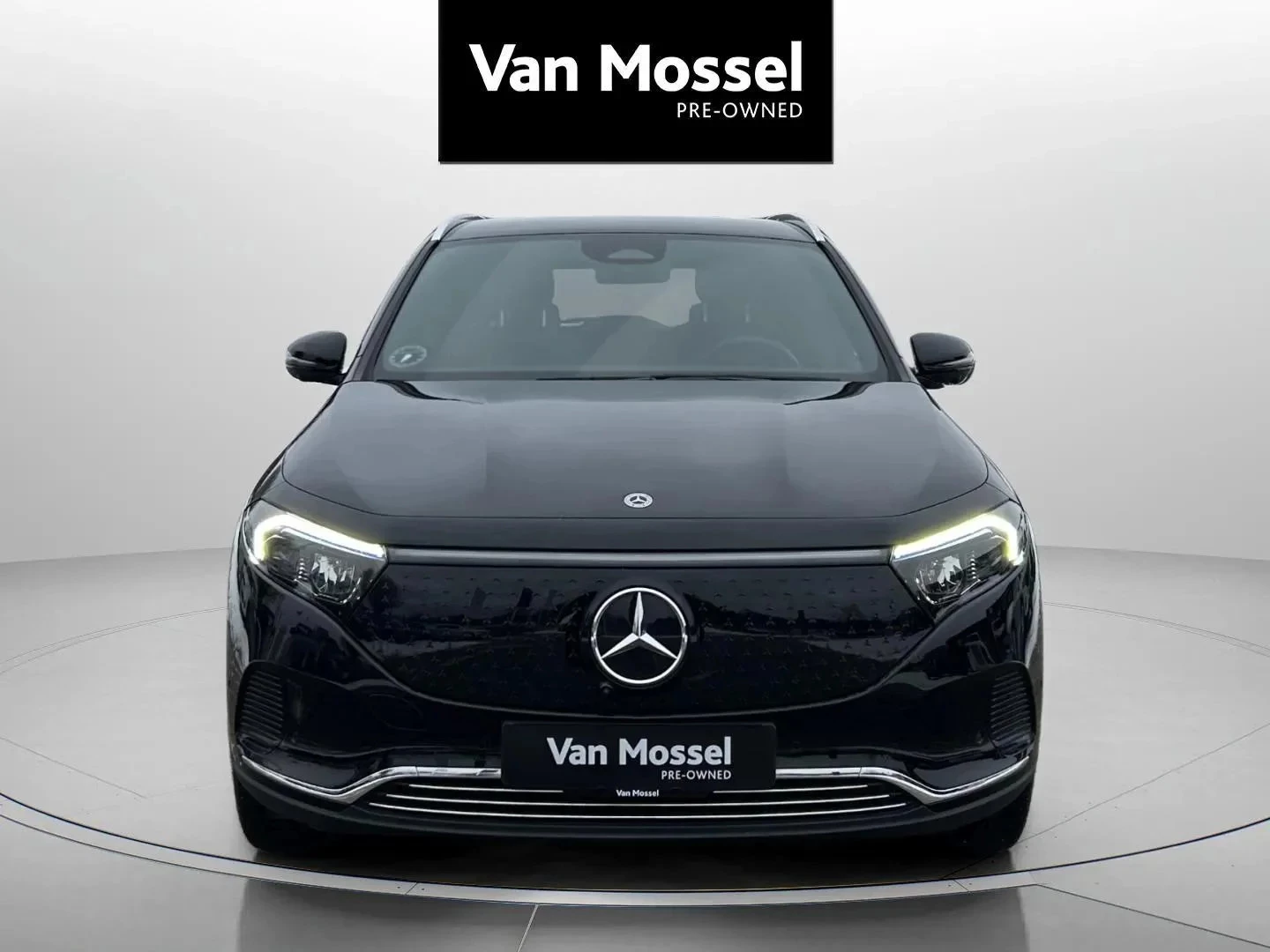 Mercedes-Benz-EQA-image-1