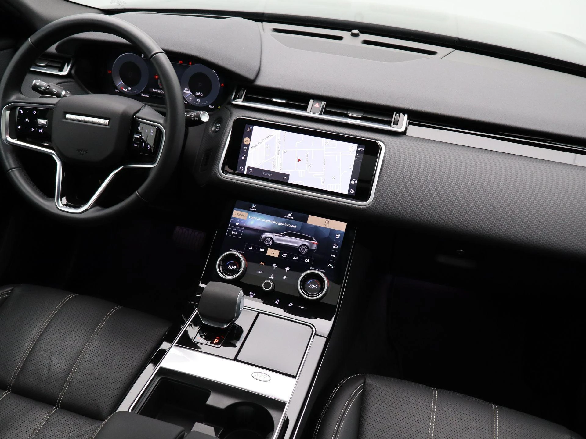 Land Rover-Range Rover Velar-image-34