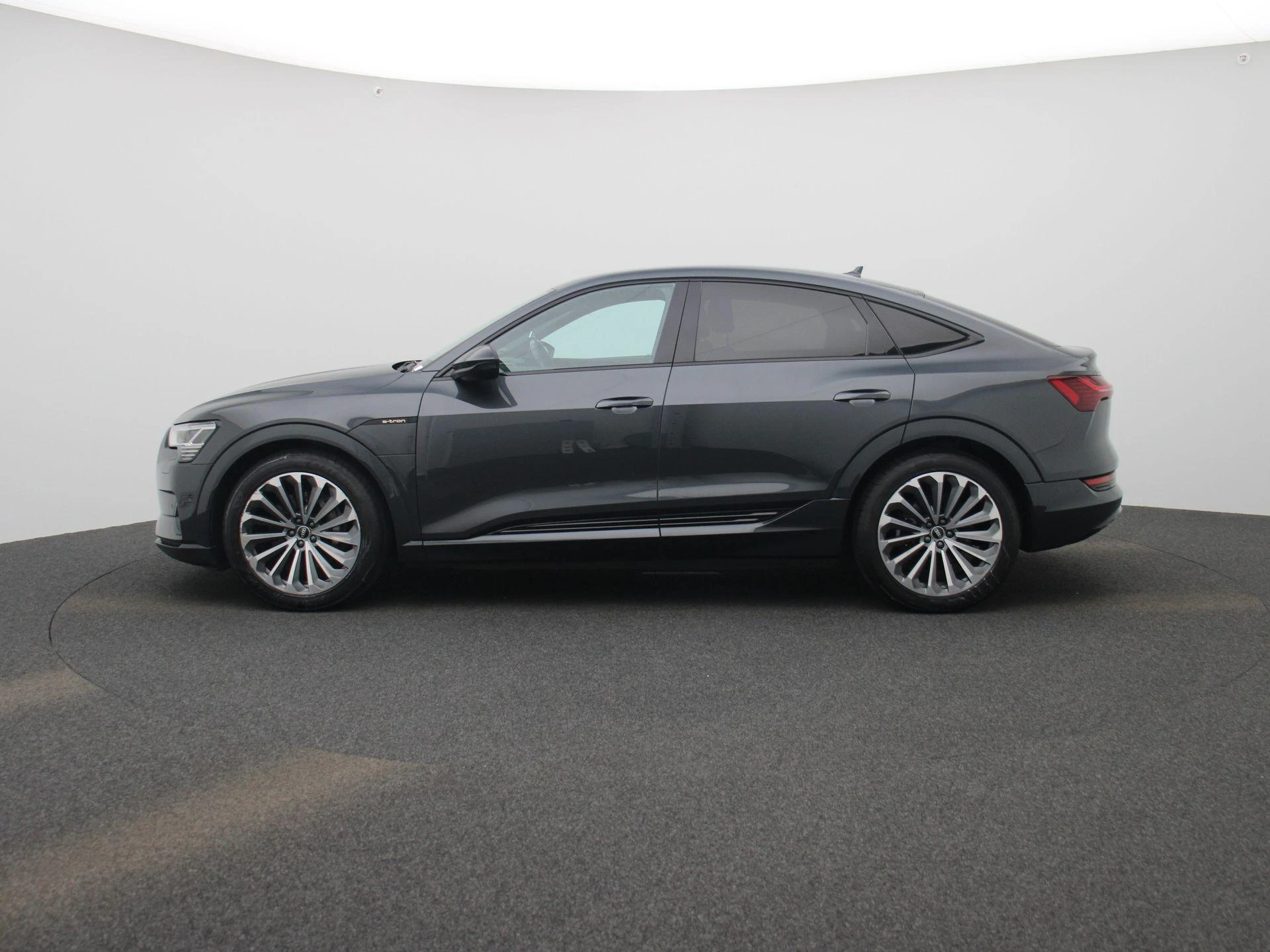Audi-e-tron-image-3