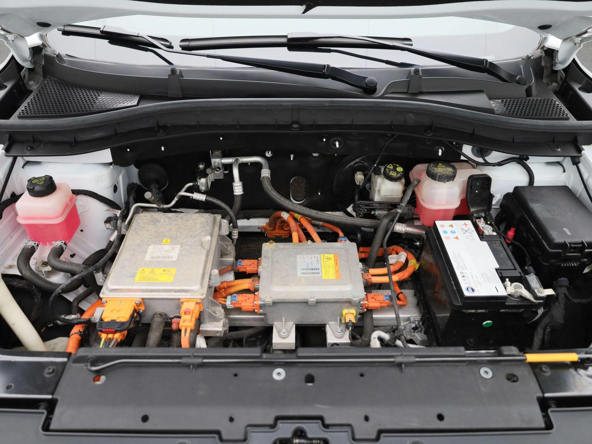 MG-ZS-image-35