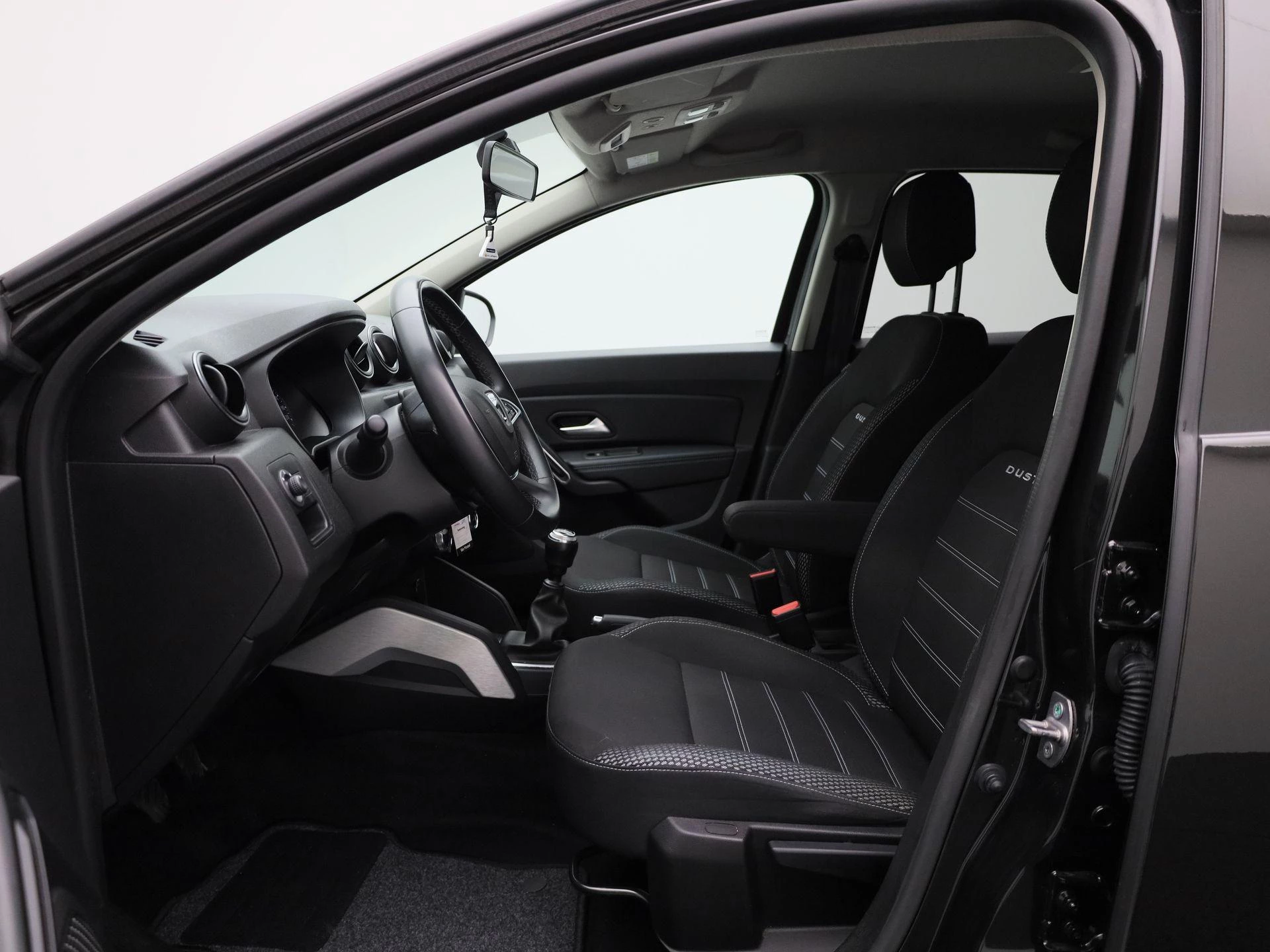 Dacia-Duster-image-8