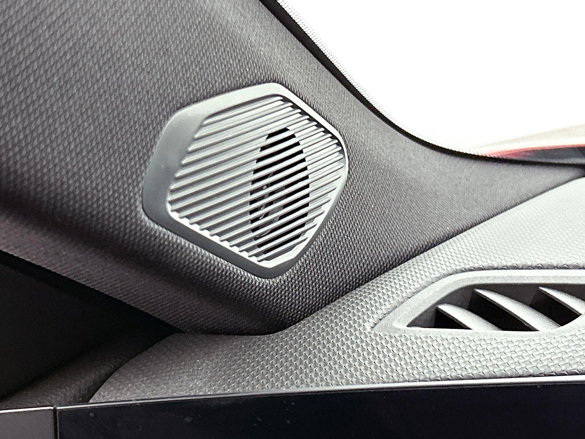 Opel-Astra-image-13
