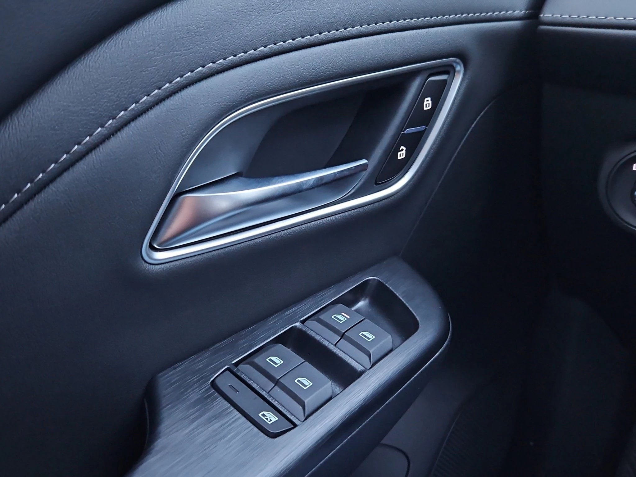 MG ZS Luxury 1.5 Hybrid+ Autom LED ACC GJR RFK SHZ