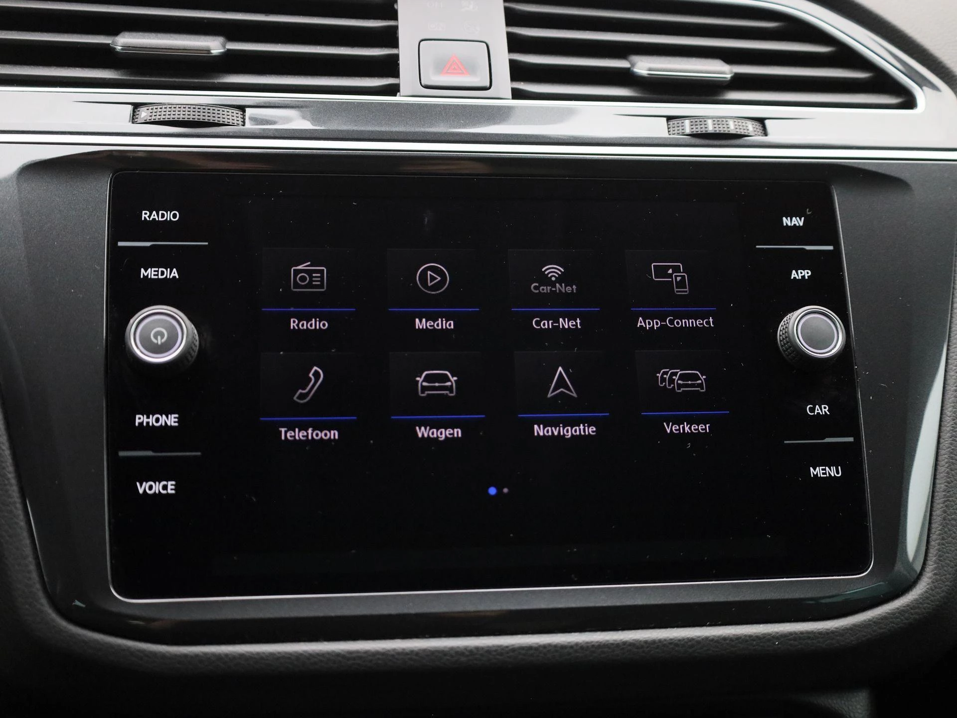 Volkswagen-Tiguan-image-23