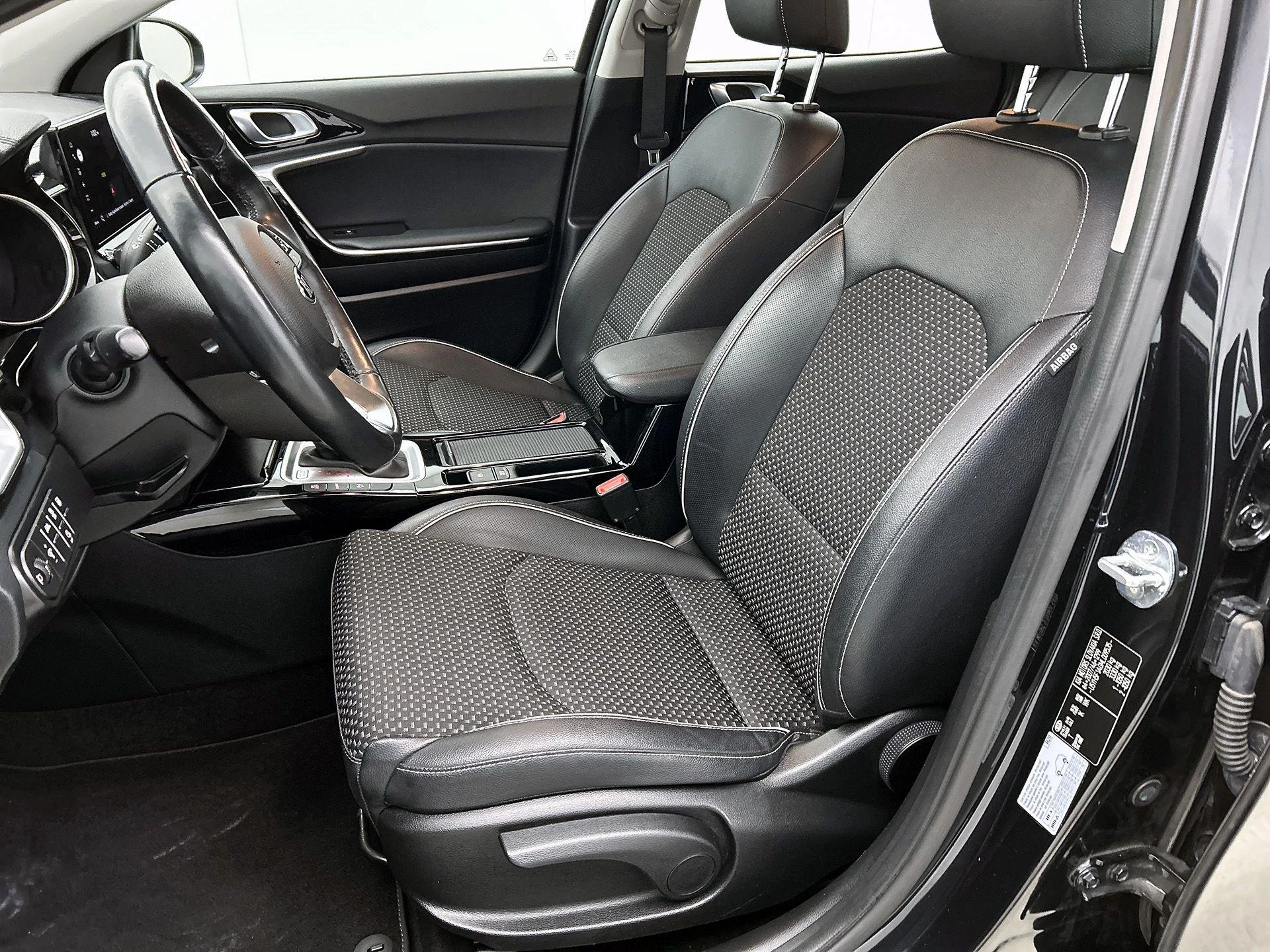 Kia-XCeed-image-24