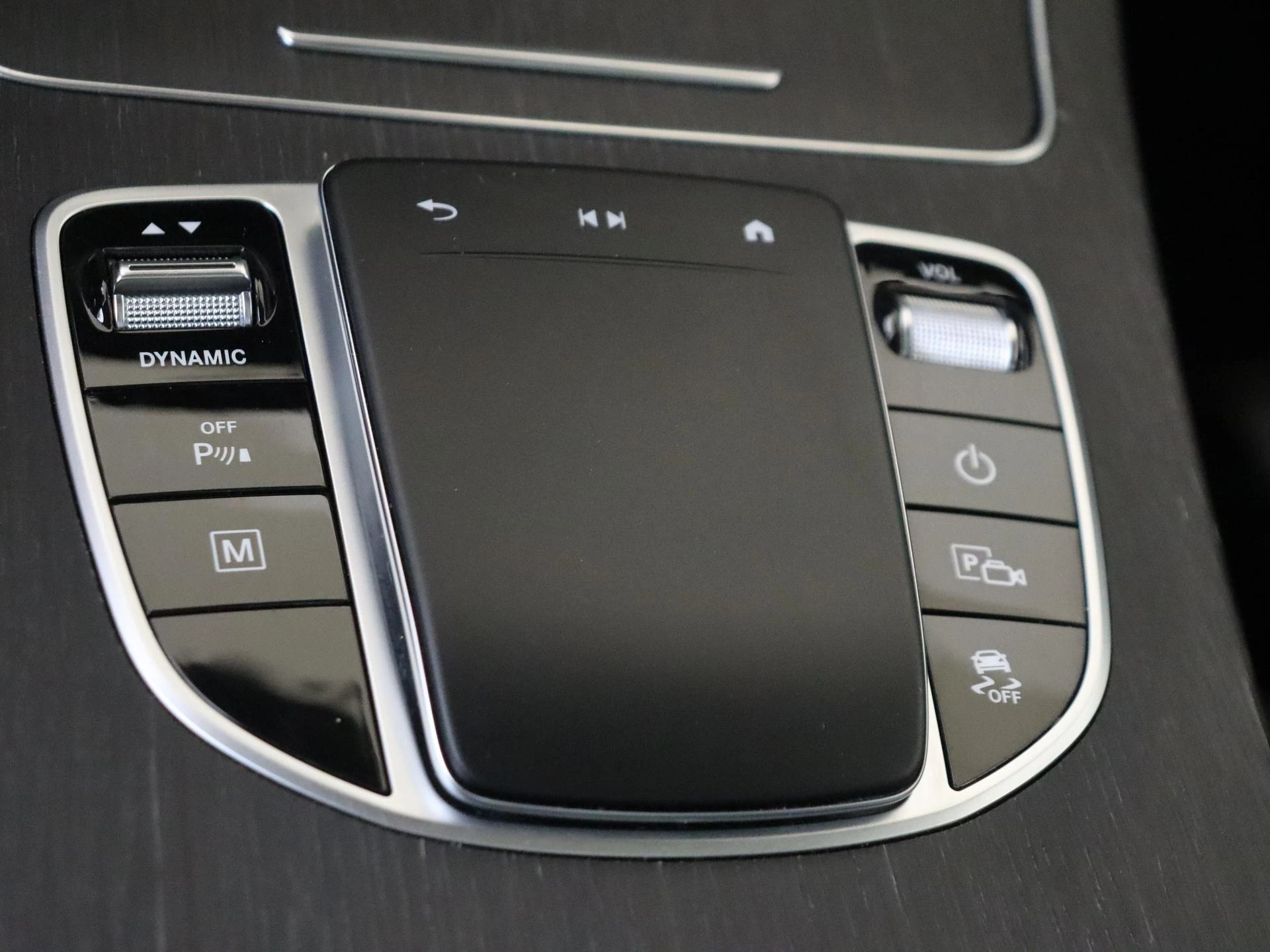 Mercedes-Benz-GLC-image-20