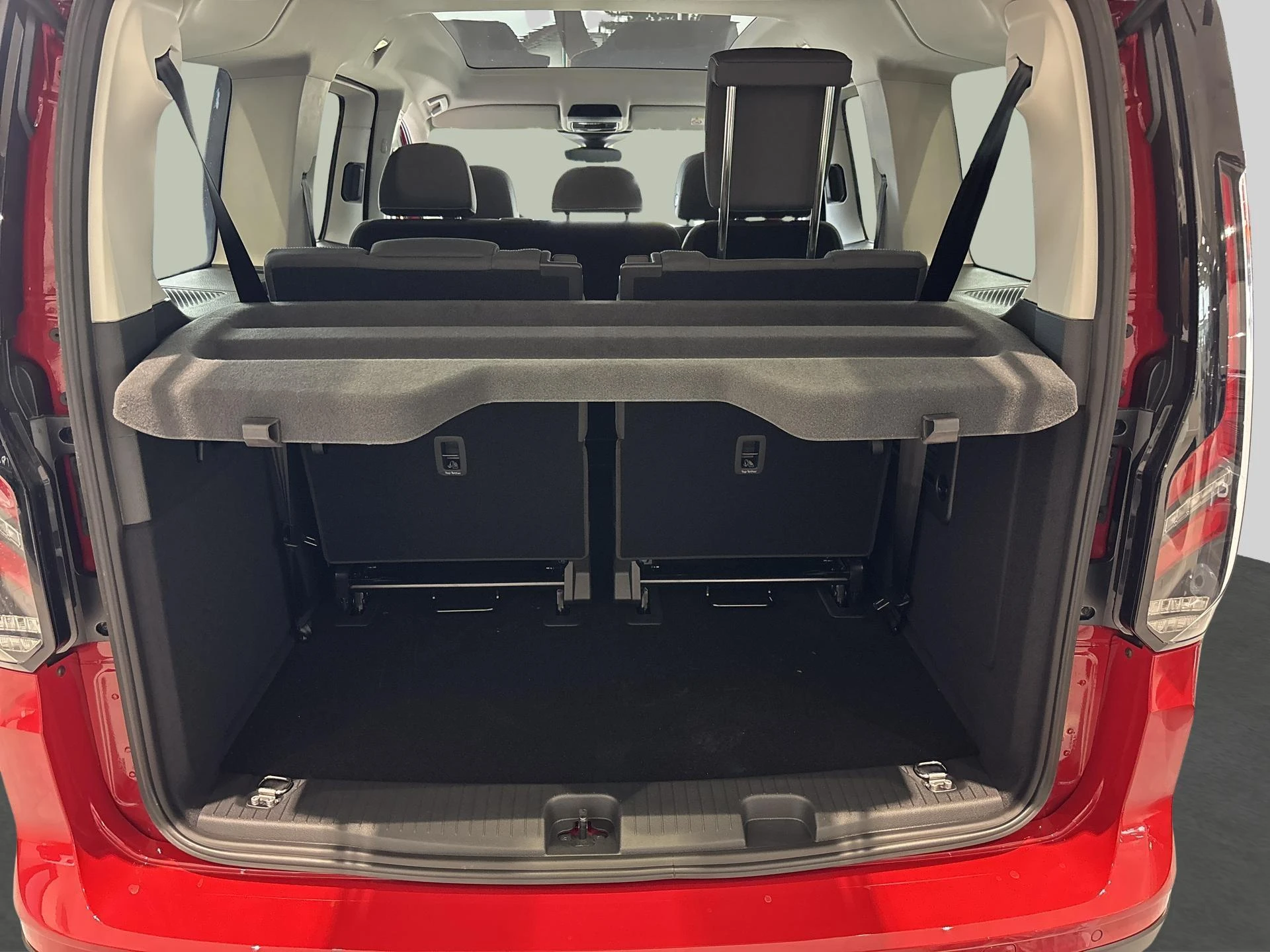 Ford-Tourneo Connect-image-6
